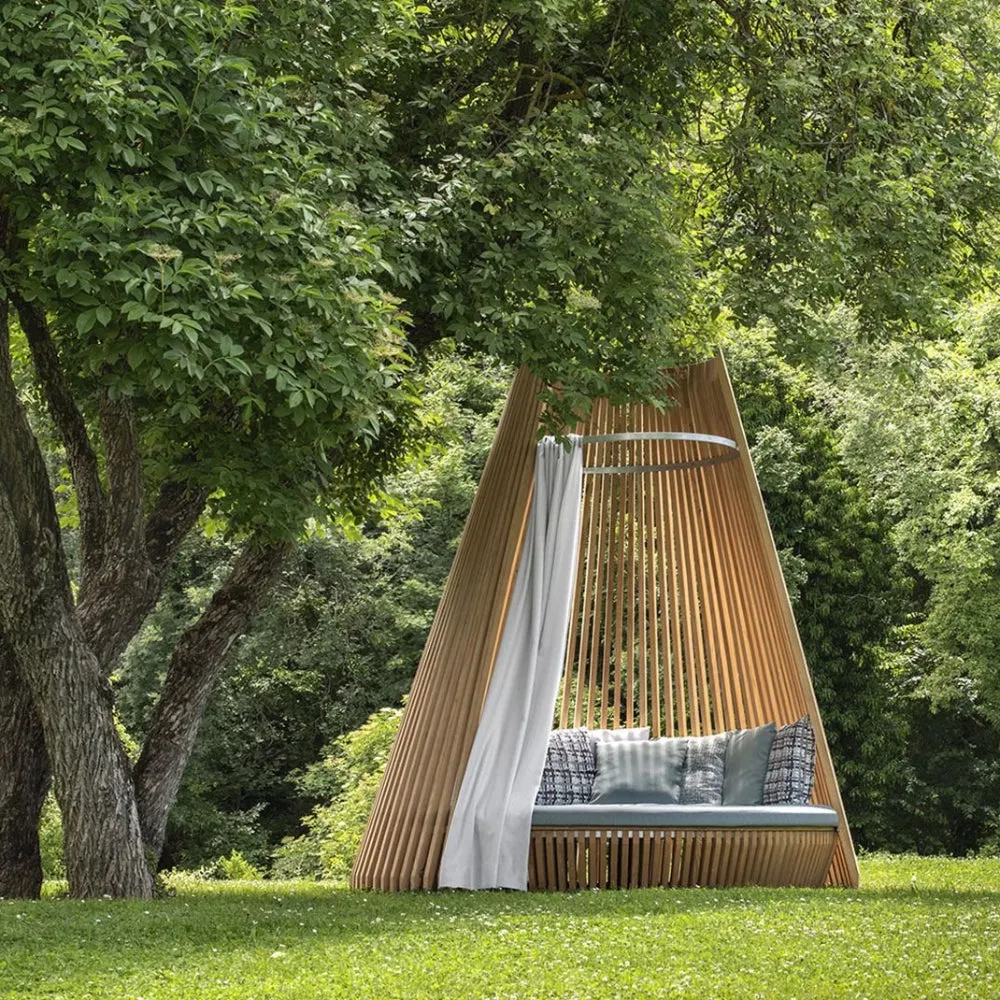 Hut Lounge Double Daybed