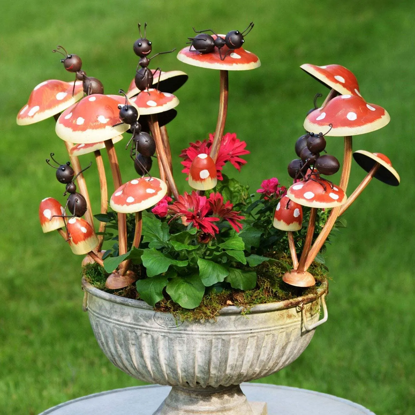 Funny Ants on Mushrooms Garden Stakes - Set of 6