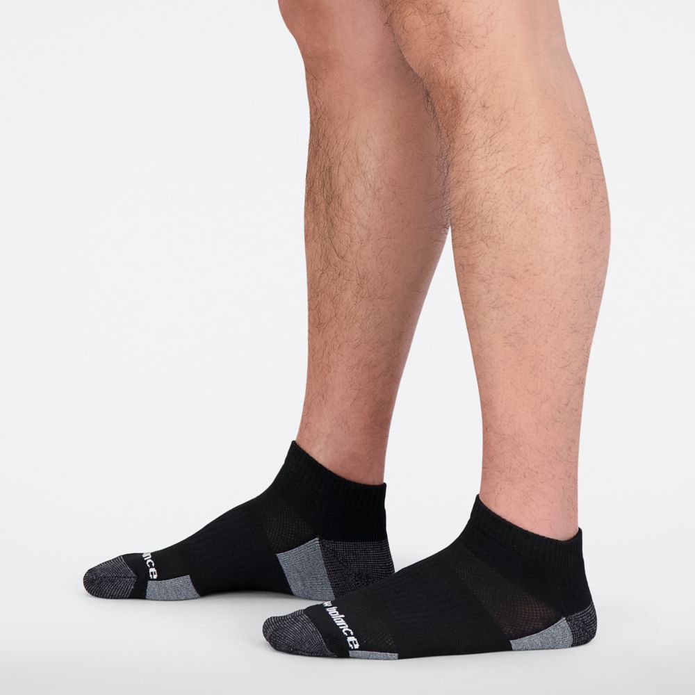 Performance No Show Socks 3 Pack