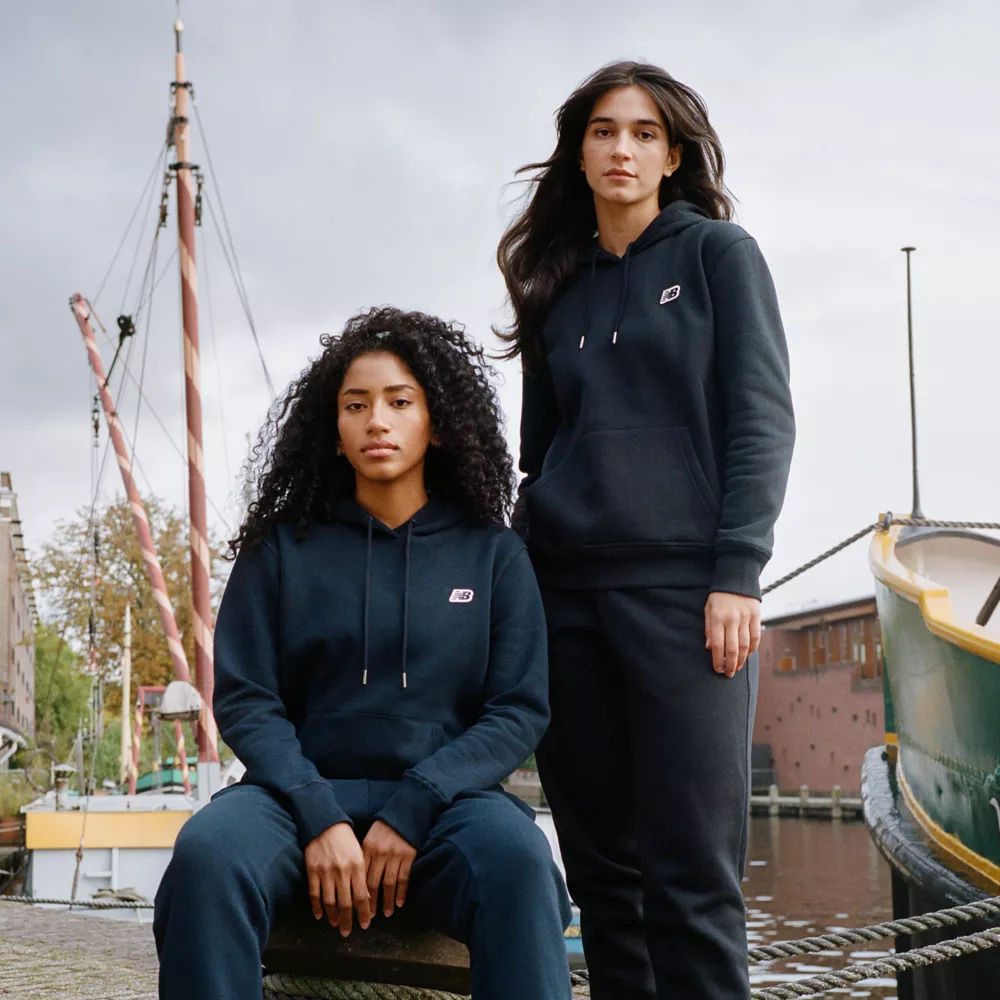 NB Small Logo Hoodie