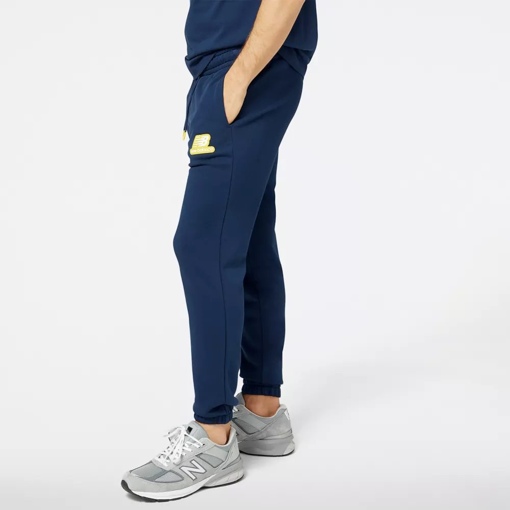 NB Essentials Stacked Rubber Pack Sweatpant