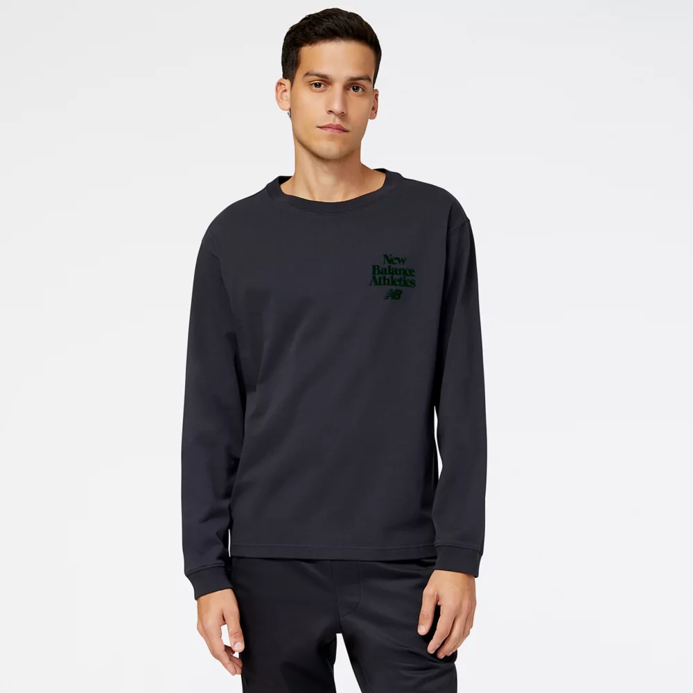 NB Athletics 70s Run Long Sleeve Graphic Tee