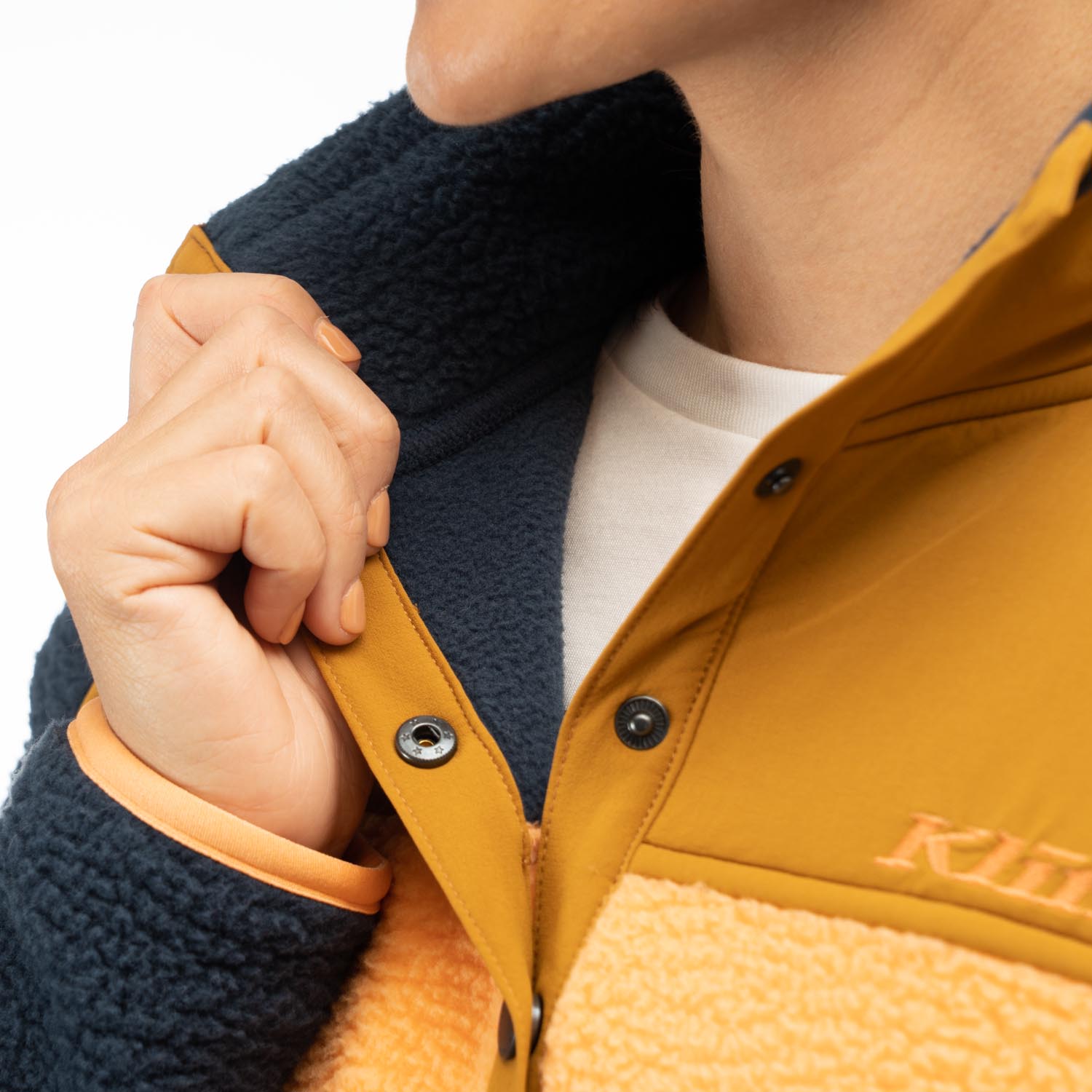 High Pile Mountain Fleece Pullover