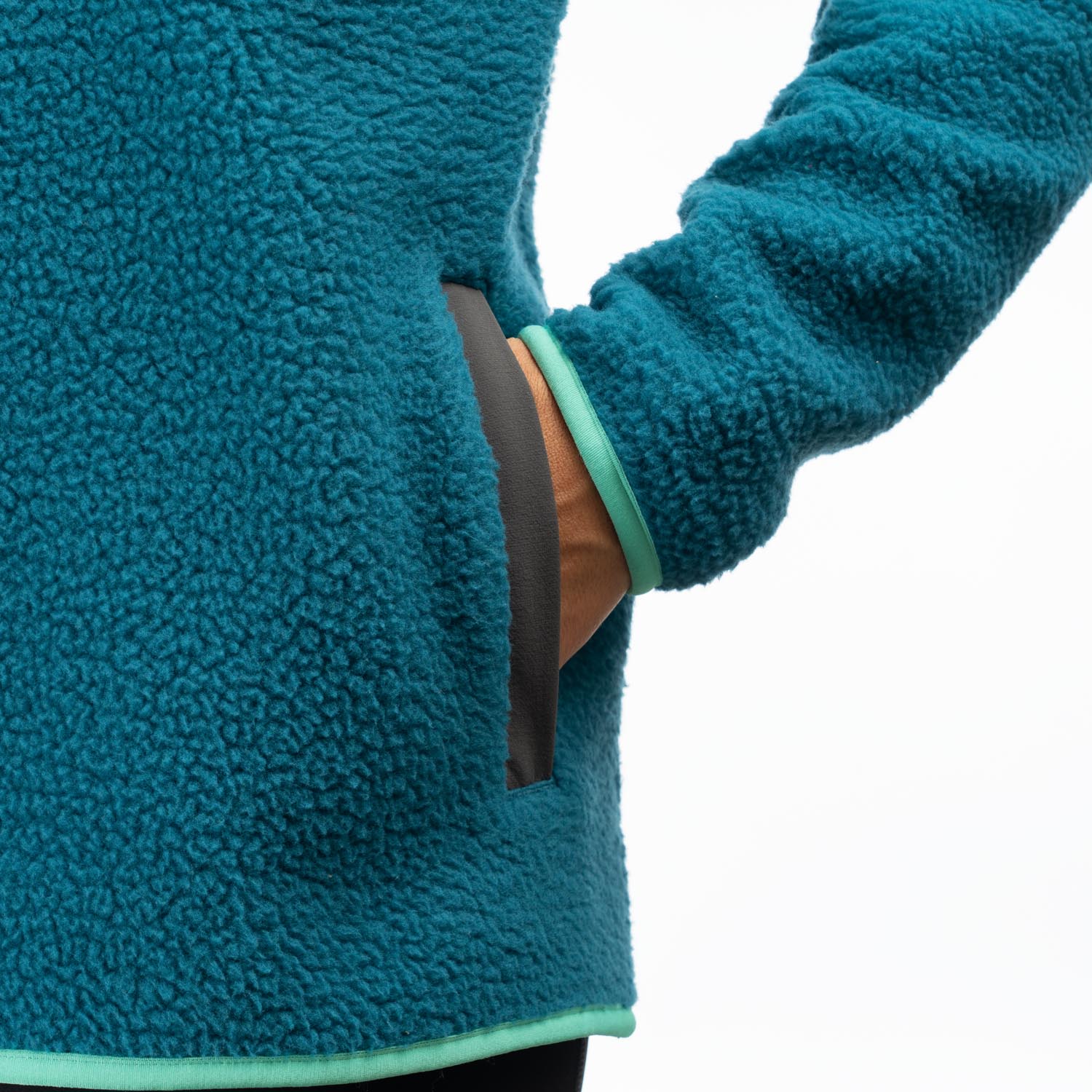 High Pile Mountain Fleece Pullover