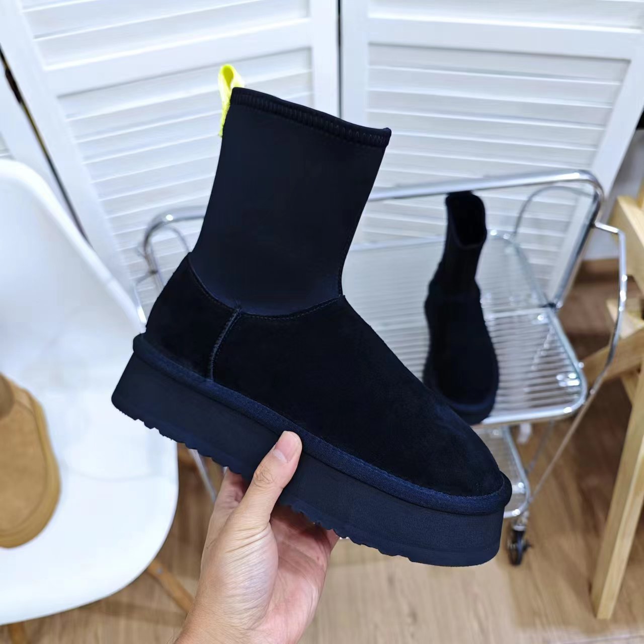 UGG Classic Dipper flatform boots Black