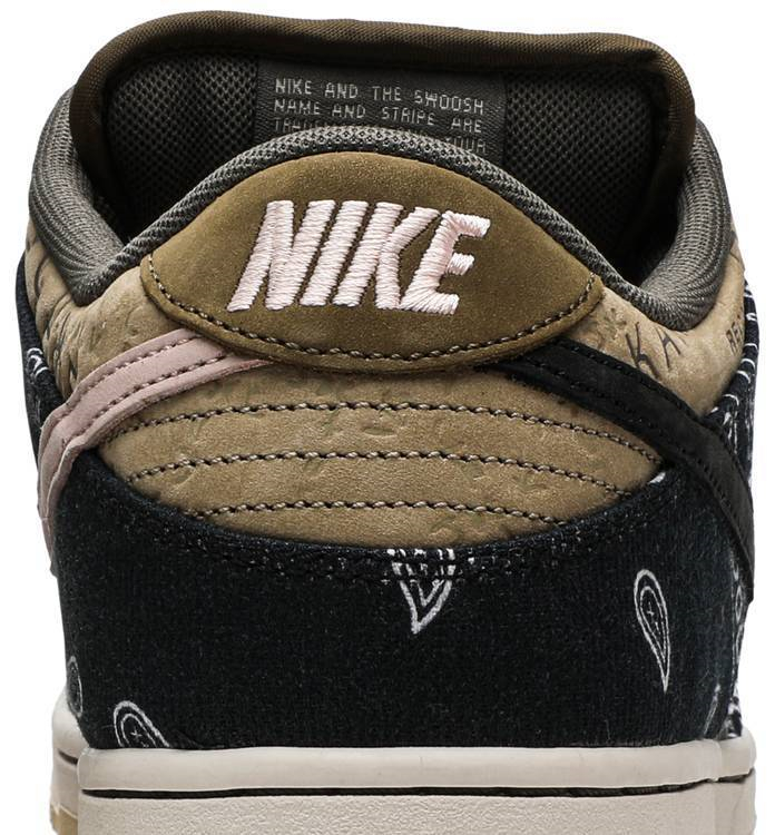 sb dunk low prm qs x travis scott