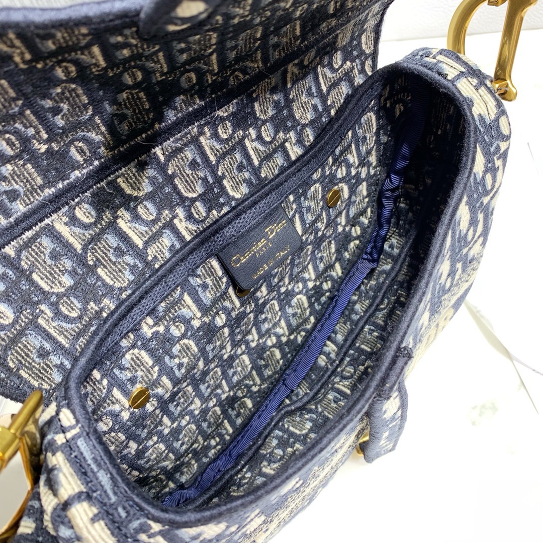 Dior SADDLE Bag Blue Dior Oblique Embroidered Velvet