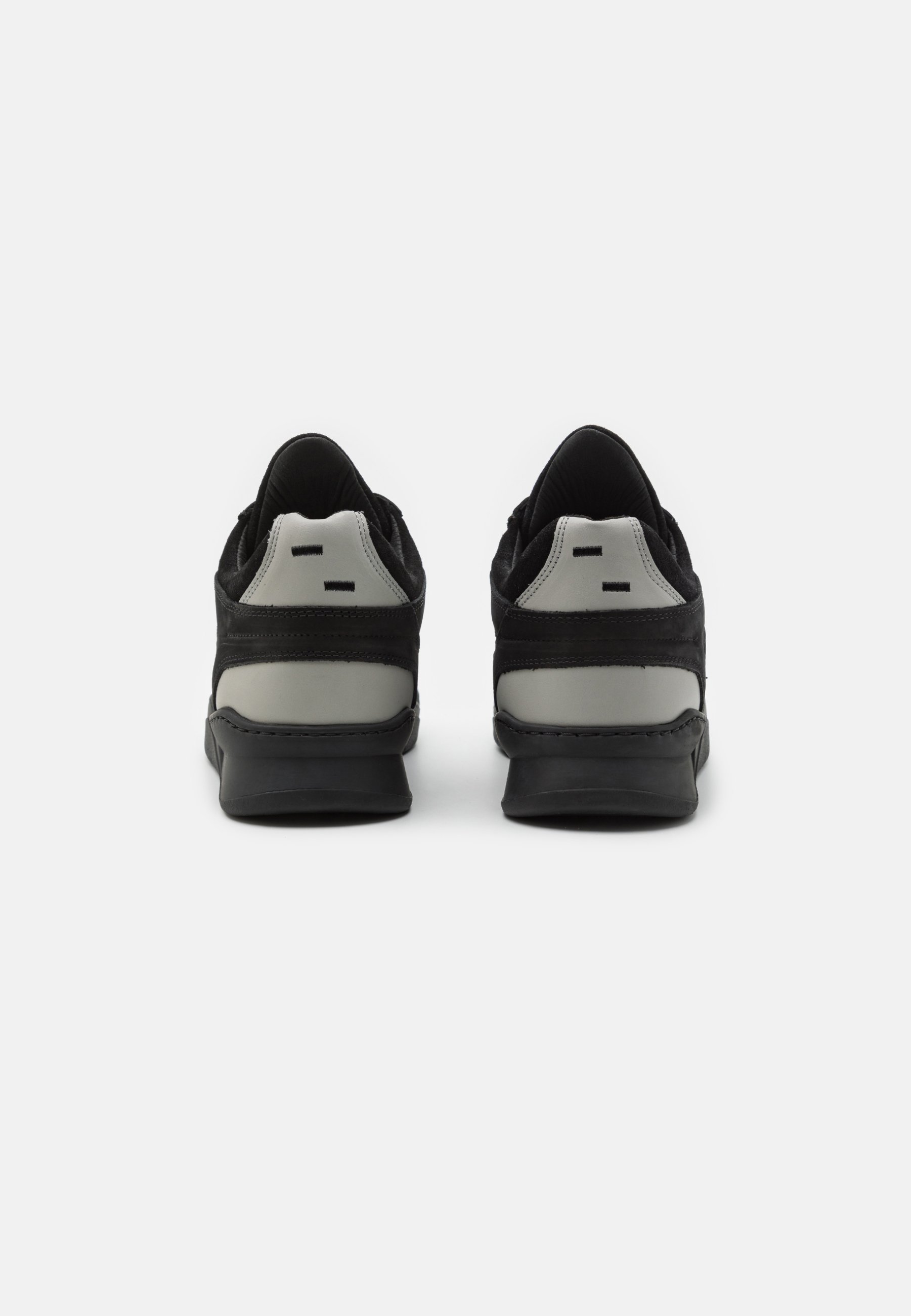 GHOST PANALED UNISEX - Trainers