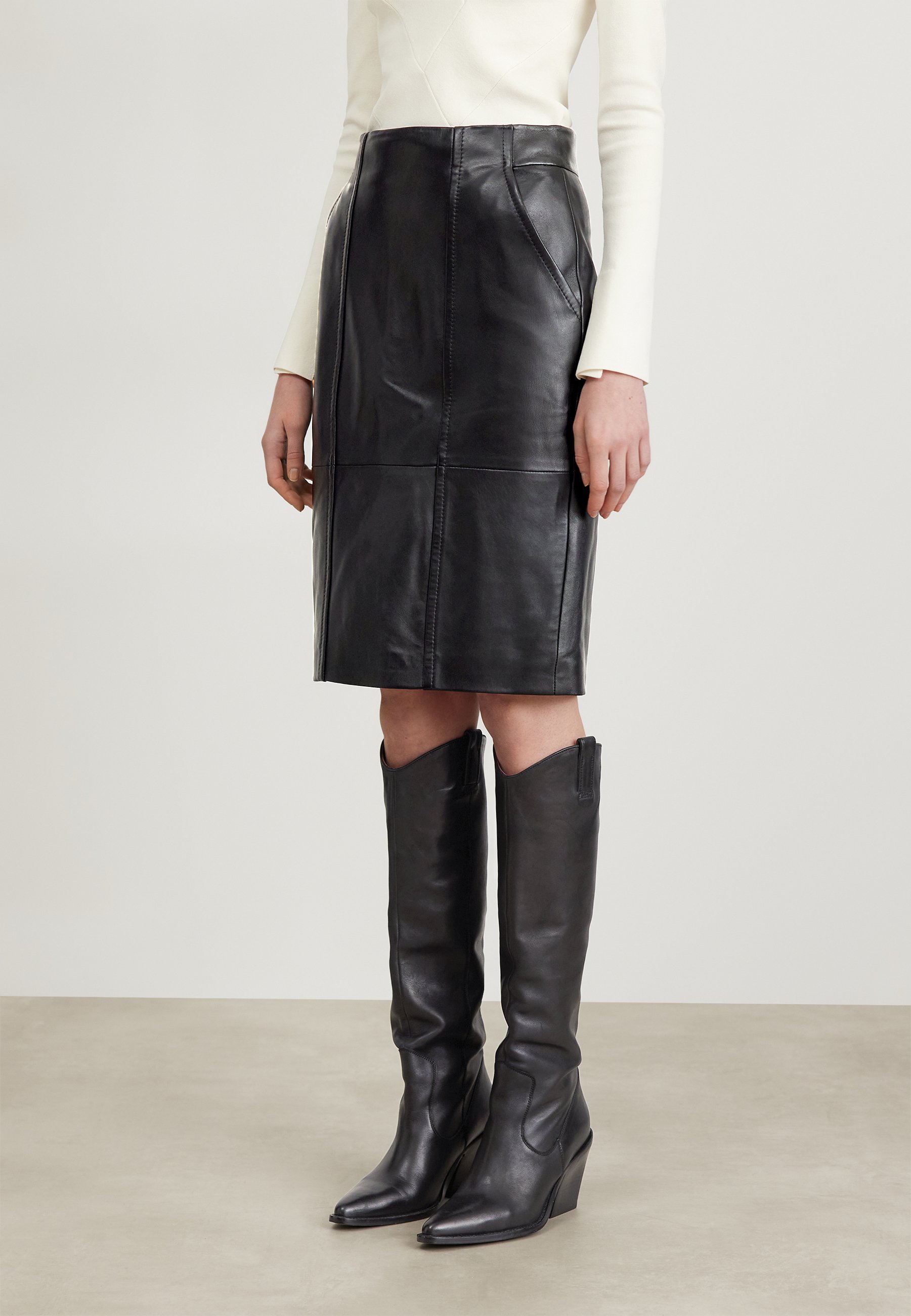 SELENI - Leather skirt