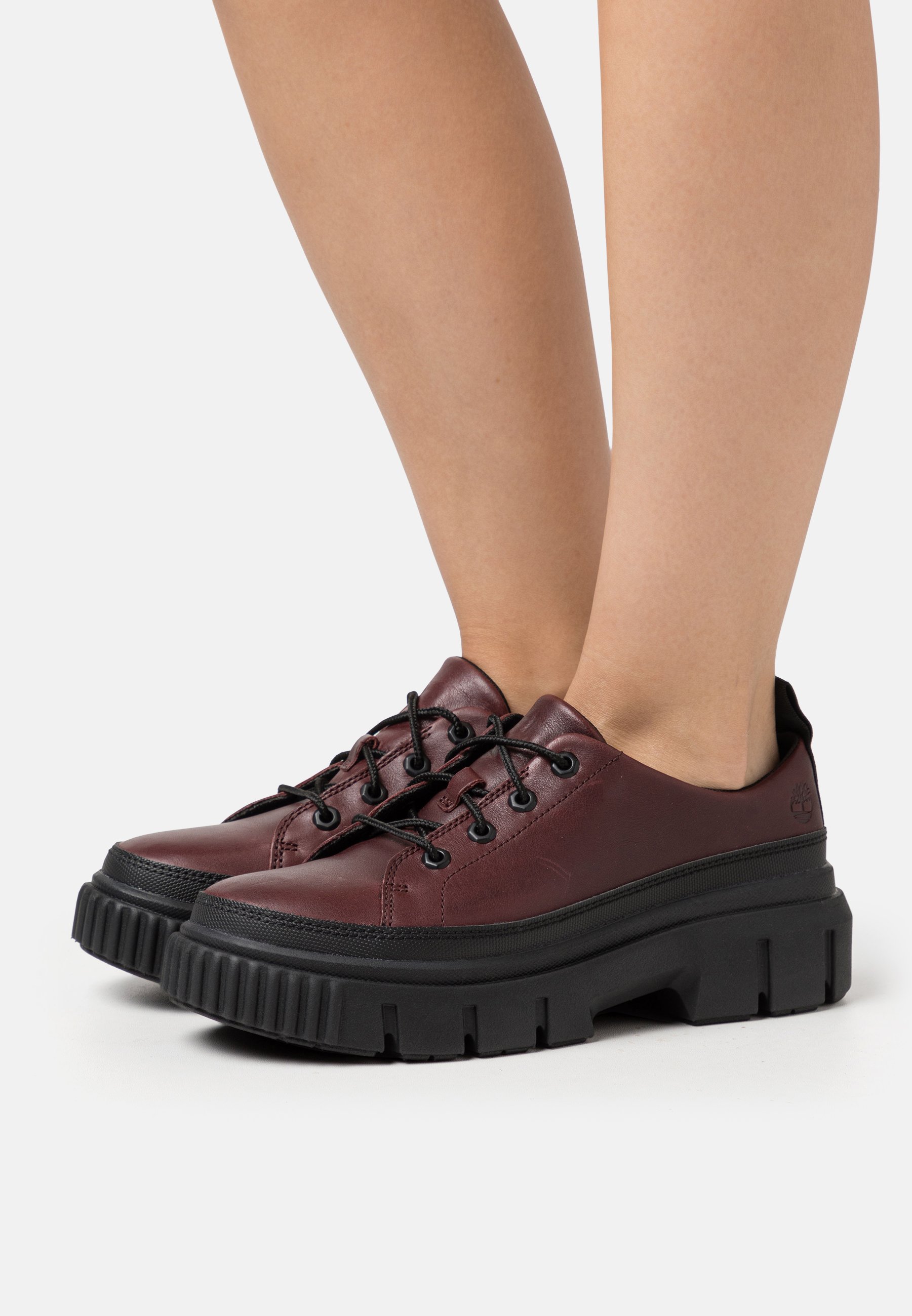 GREYFIELD- Lace-ups