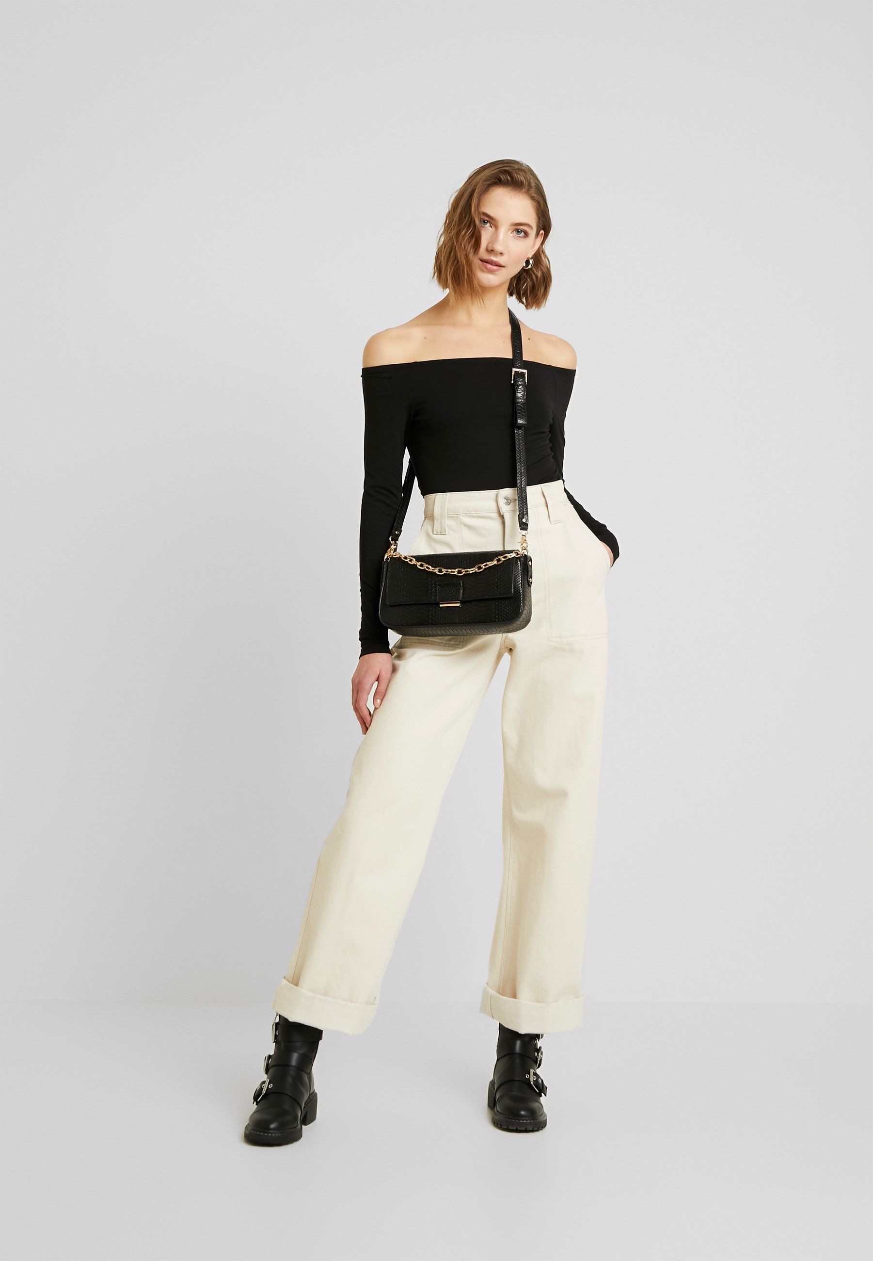 BASIC - Long sleeved top