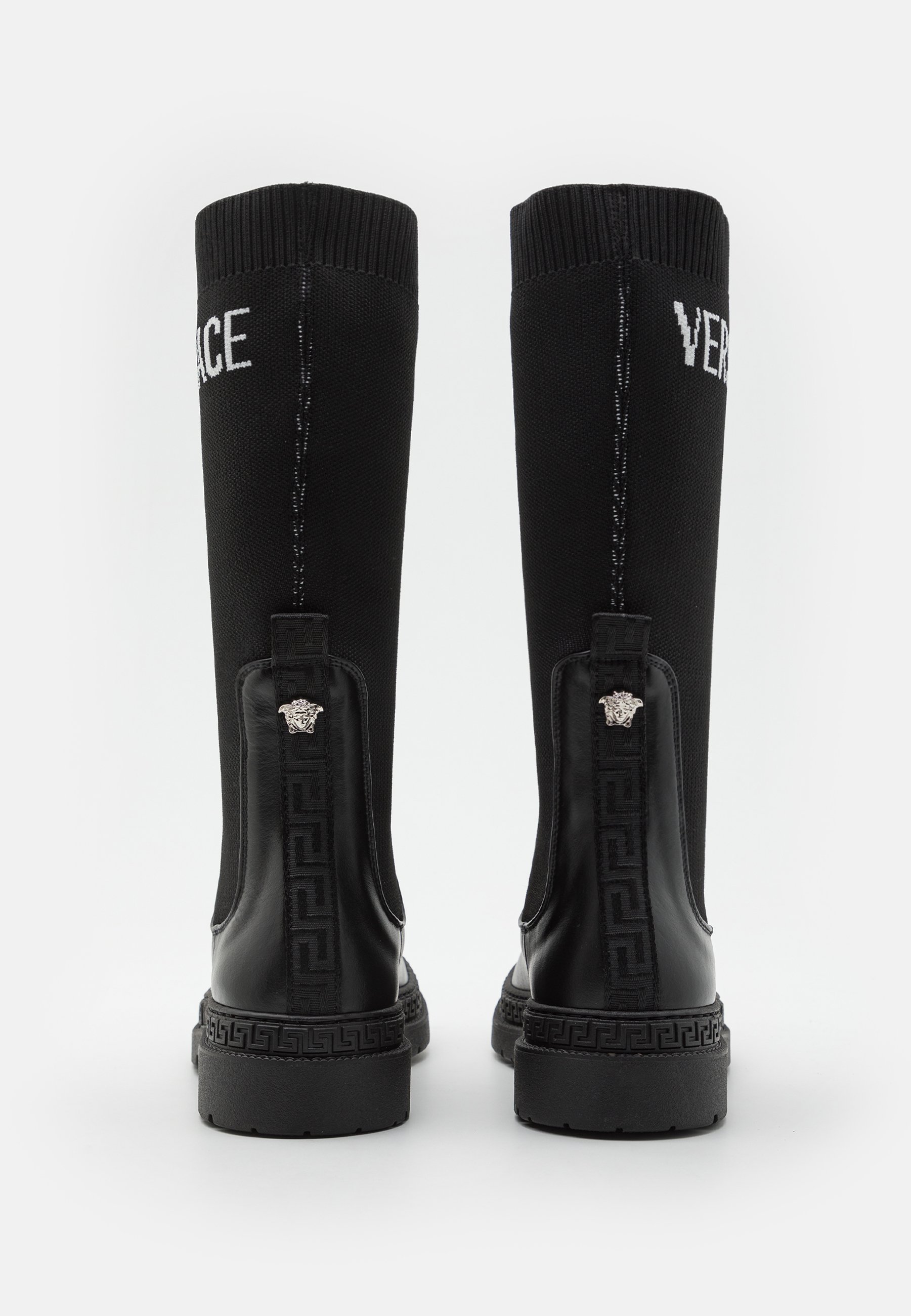 BOOT - Boots