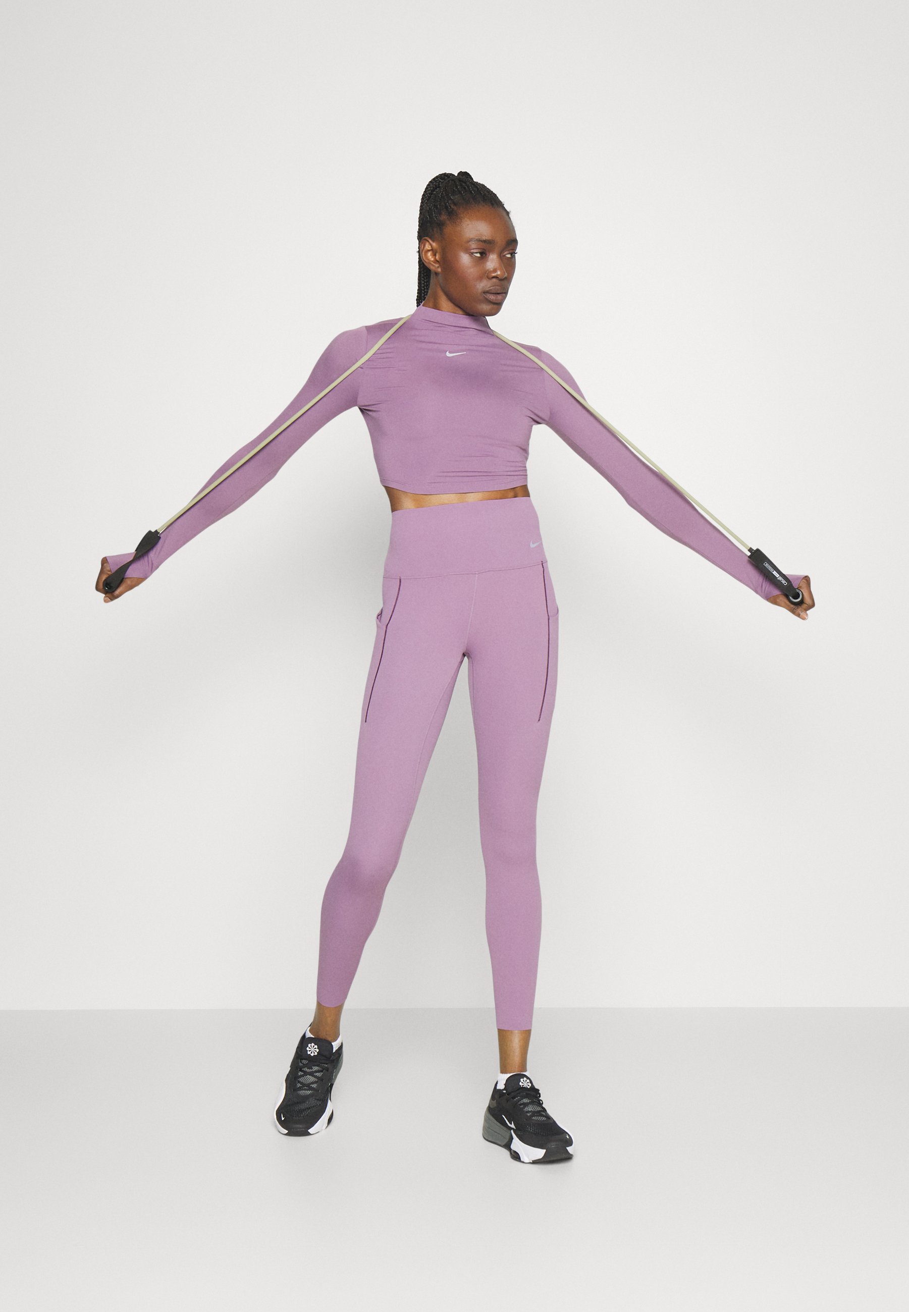 W NK ONE LUXE DF LS CROP ESS - Long sleeved top