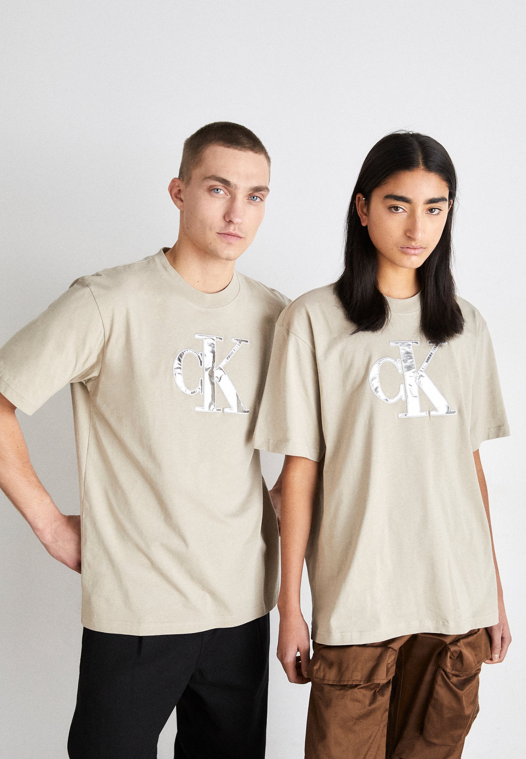 SHINY TEE UNISEX - Print T-shirt
