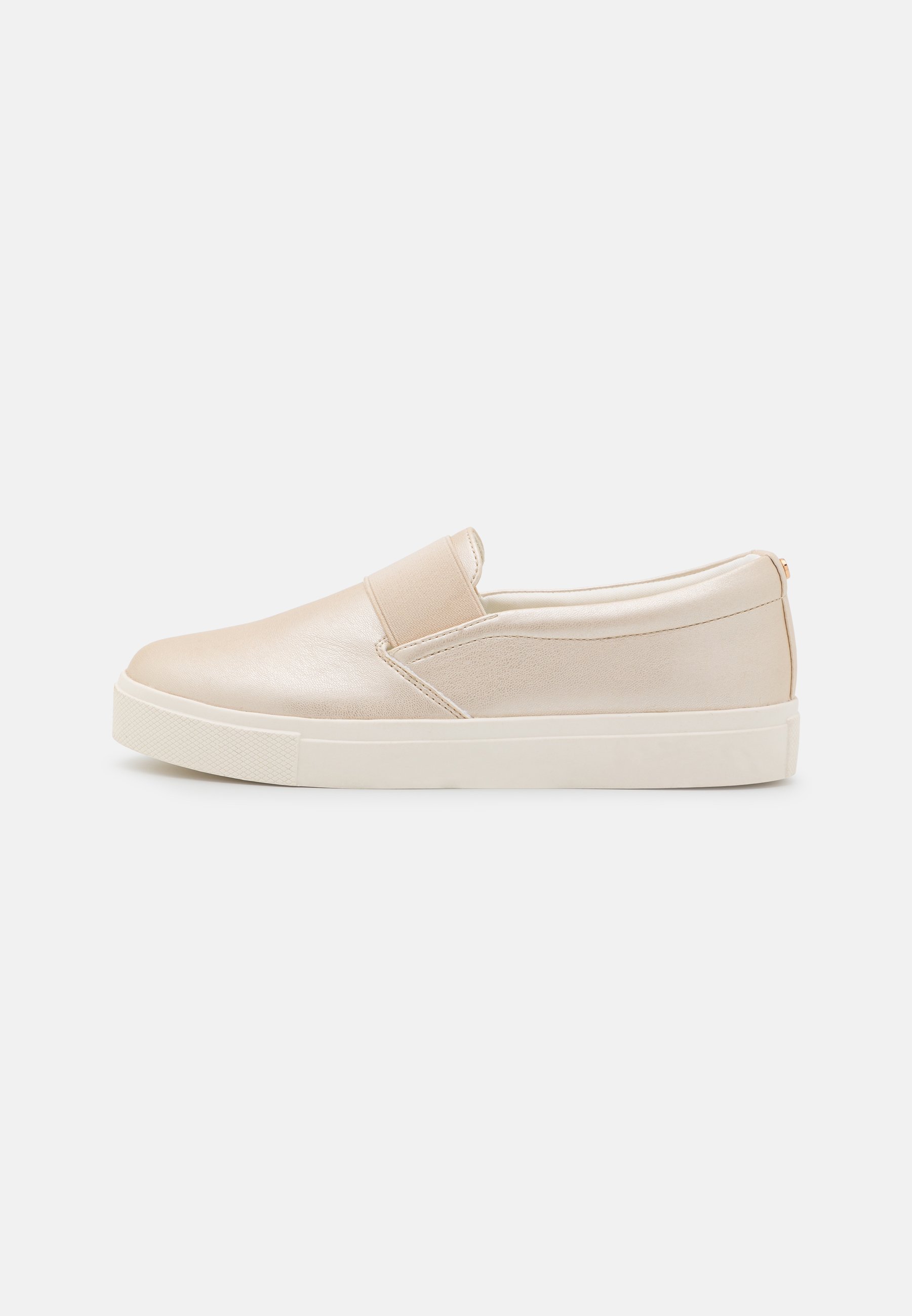 COMFORT - Slip-ons