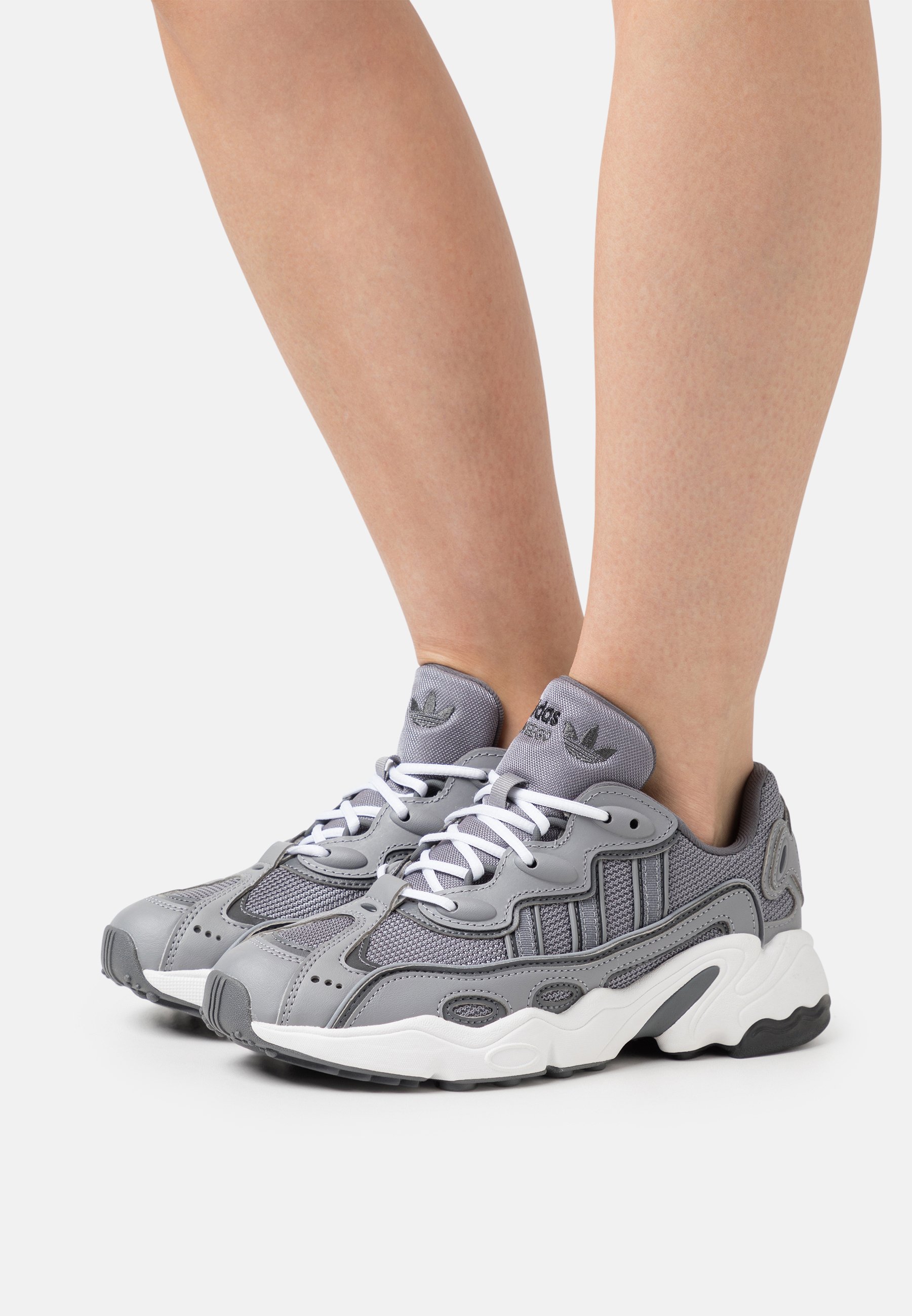 OZWEEGO - Trainers