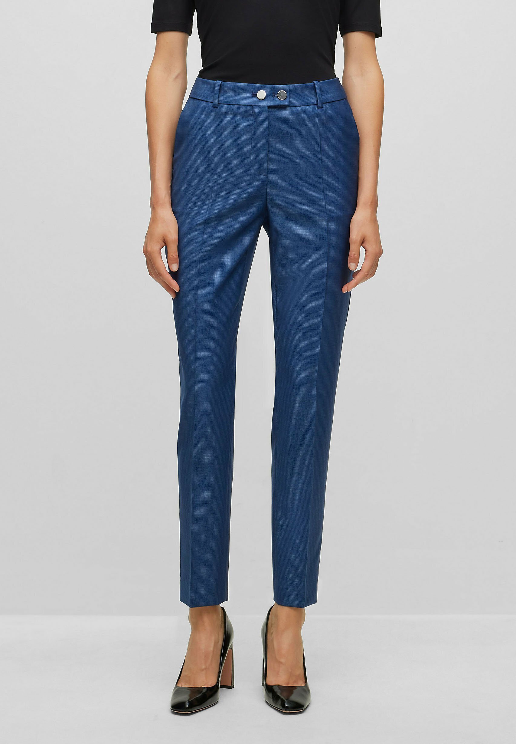 Chinos