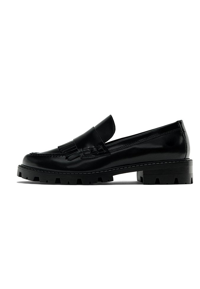 TRACK - Moccasins