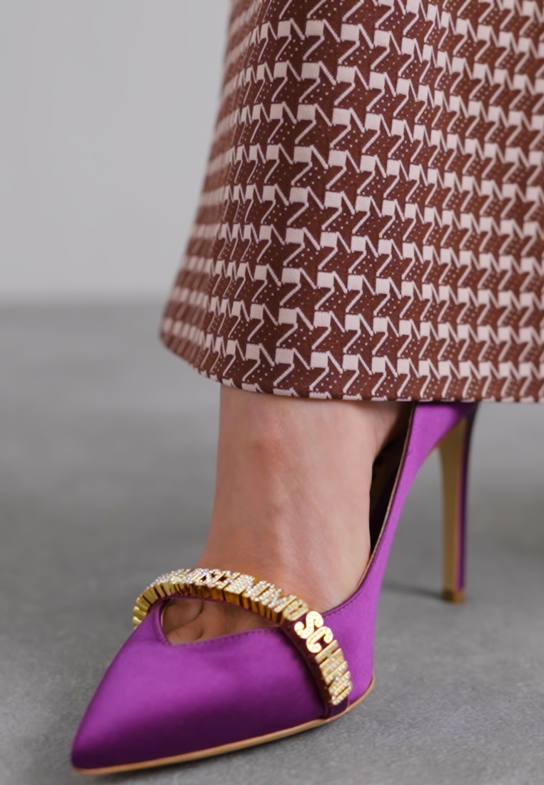 Classic heels