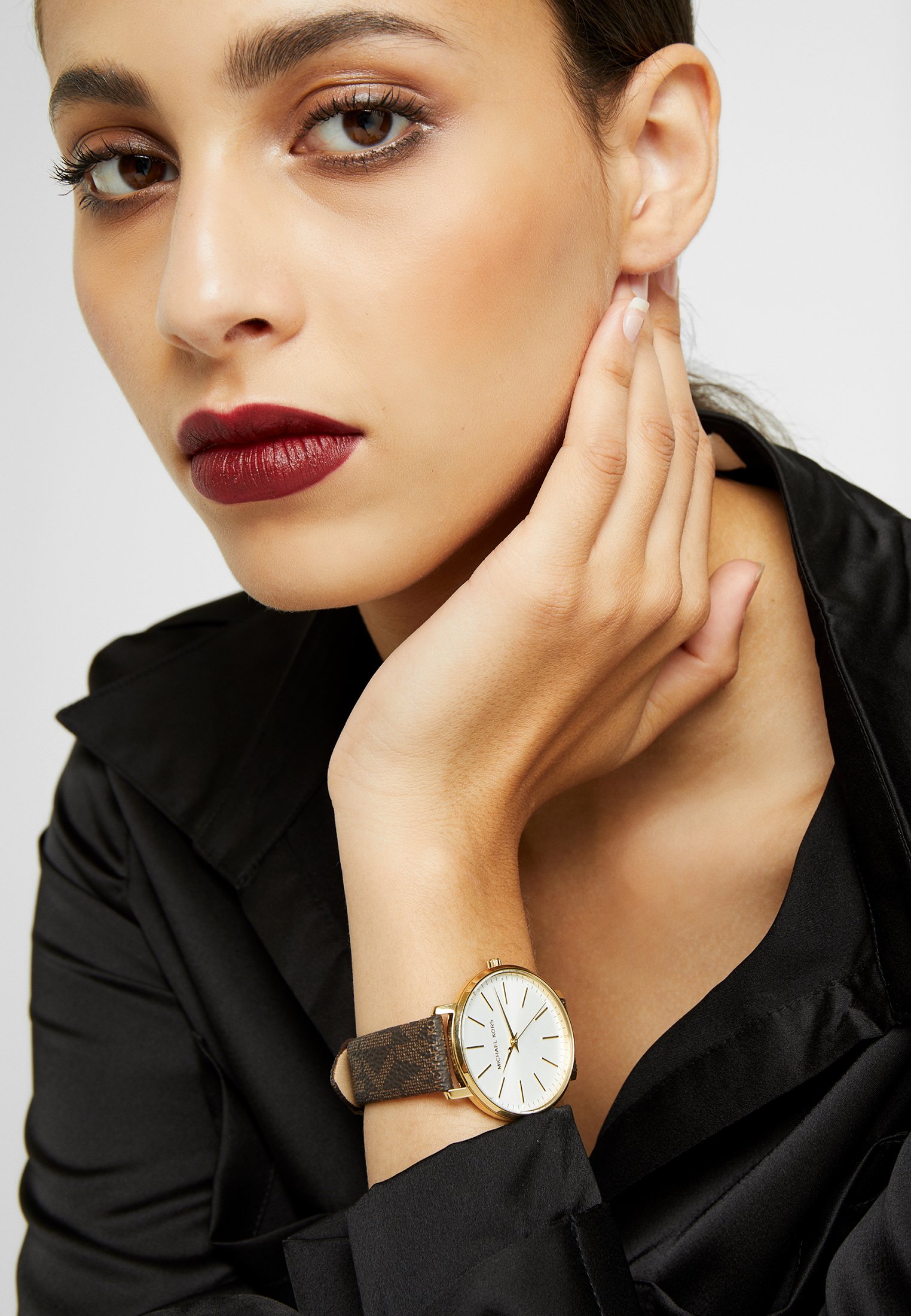 PYPER - Watch