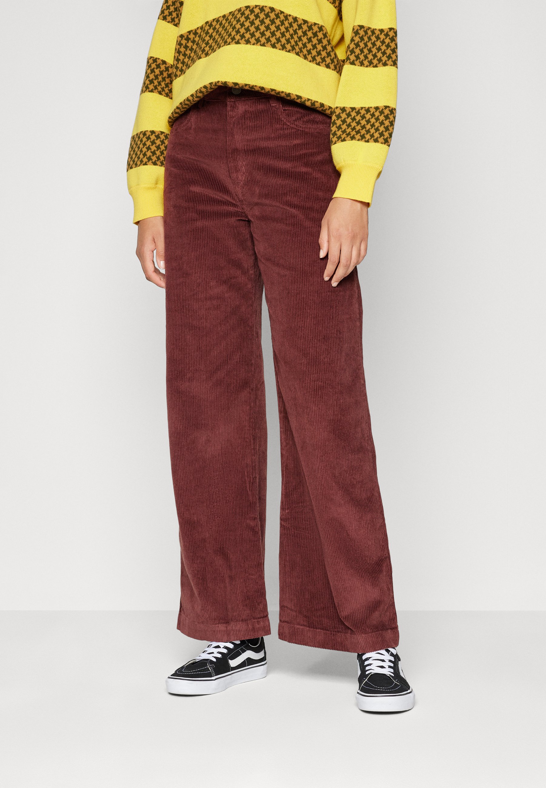 SURF ON CLOUD - Trousers