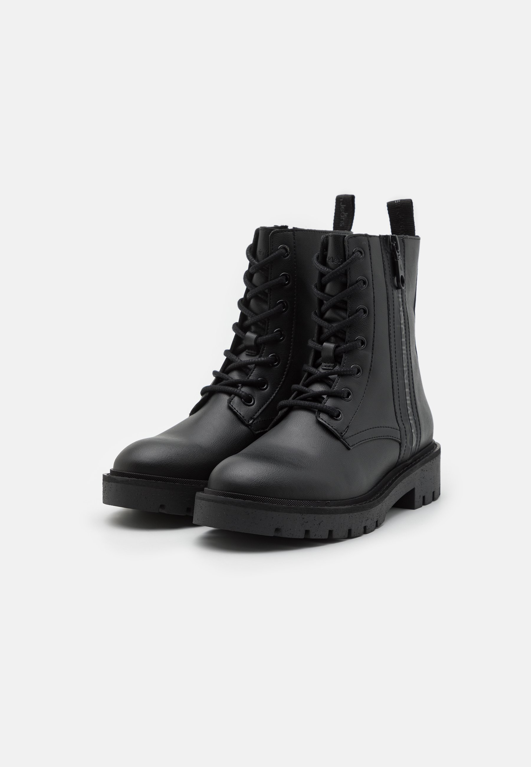 COMBAT LACEUP BOOT- Platform ankle boots