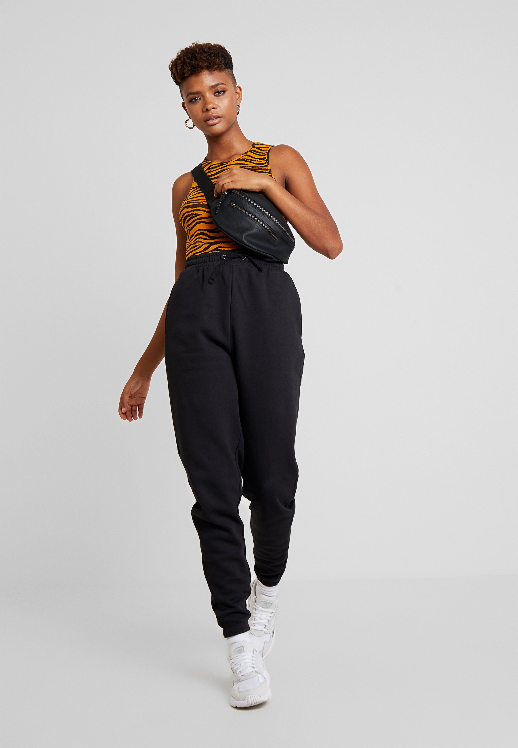 Tracksuit bottoms