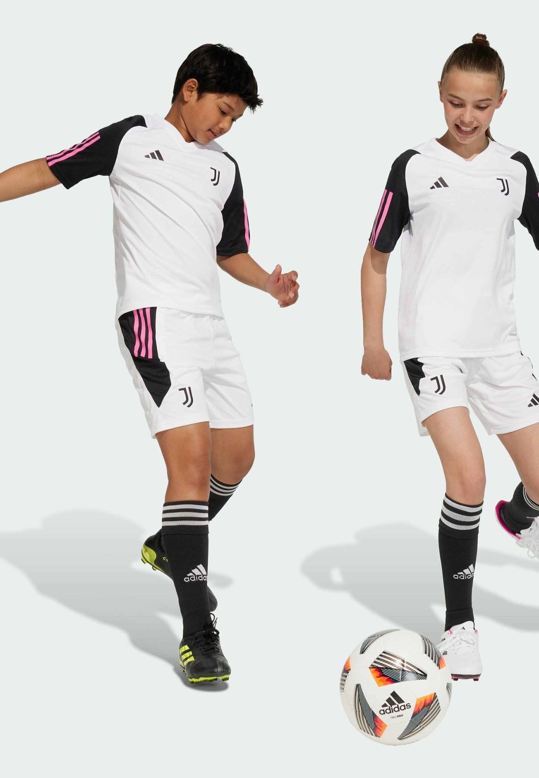 JUVENTUS TIRO 23 TRAINING - Sports shorts