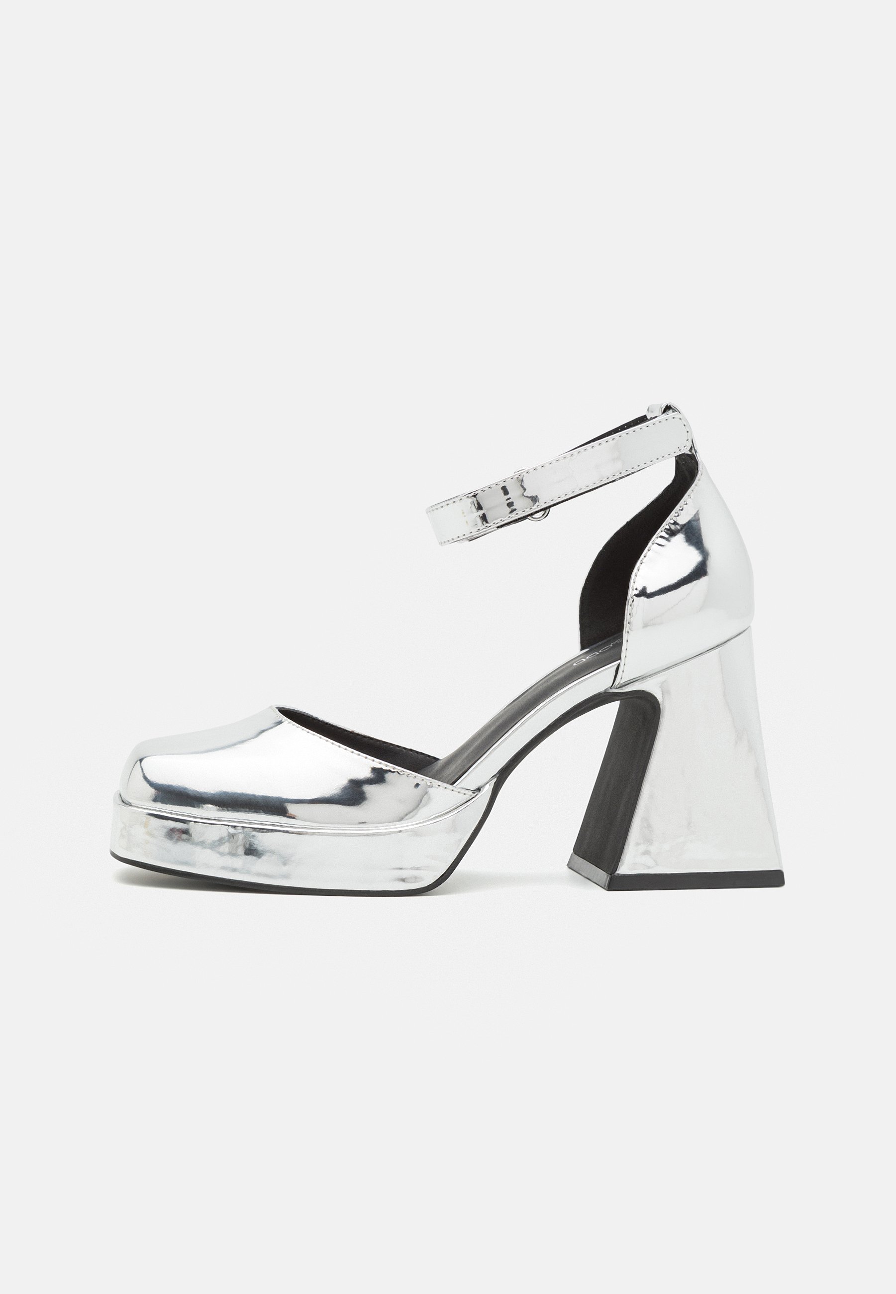 Platform heels