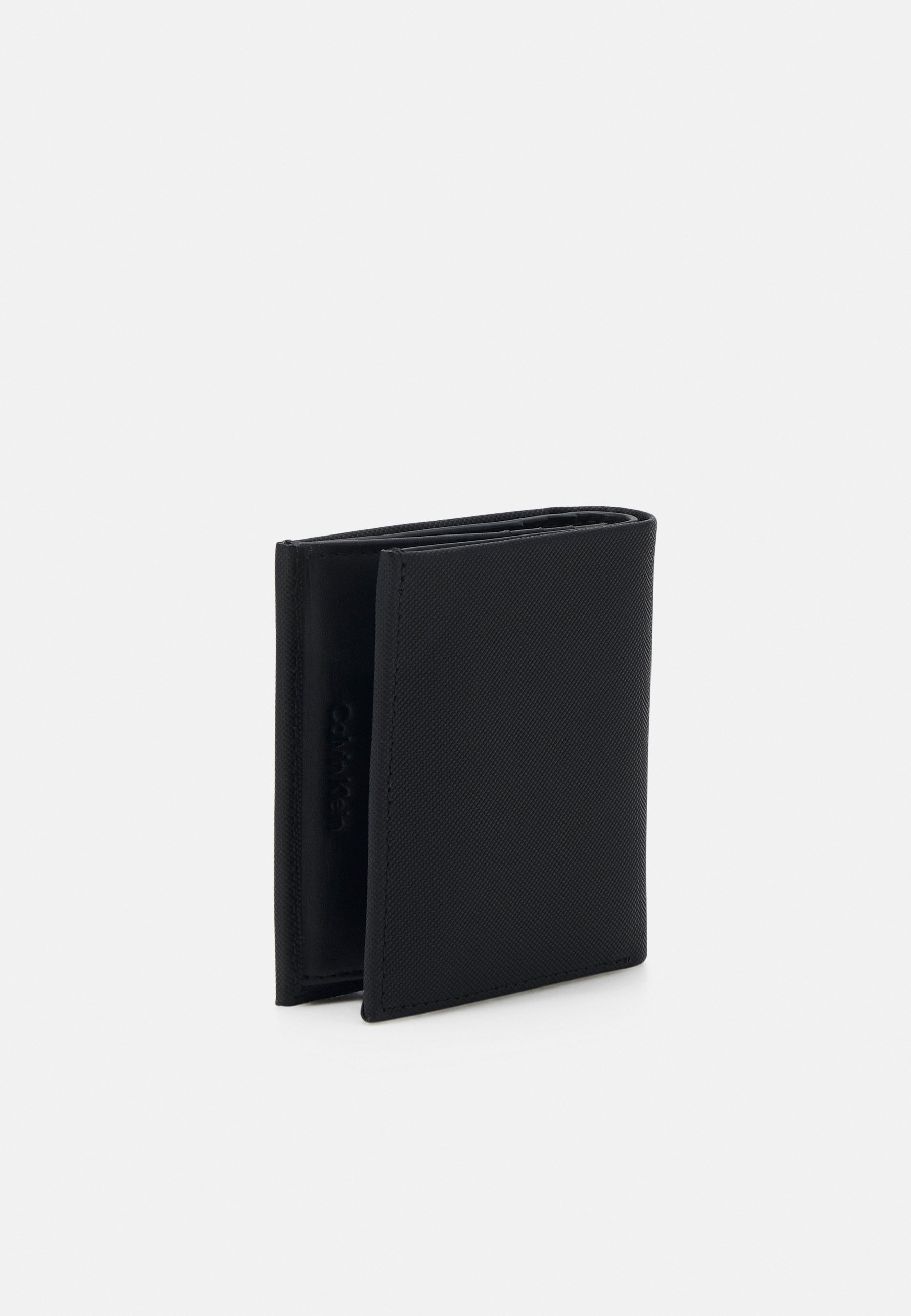 MUST TRIFOLD COIN - Wallet