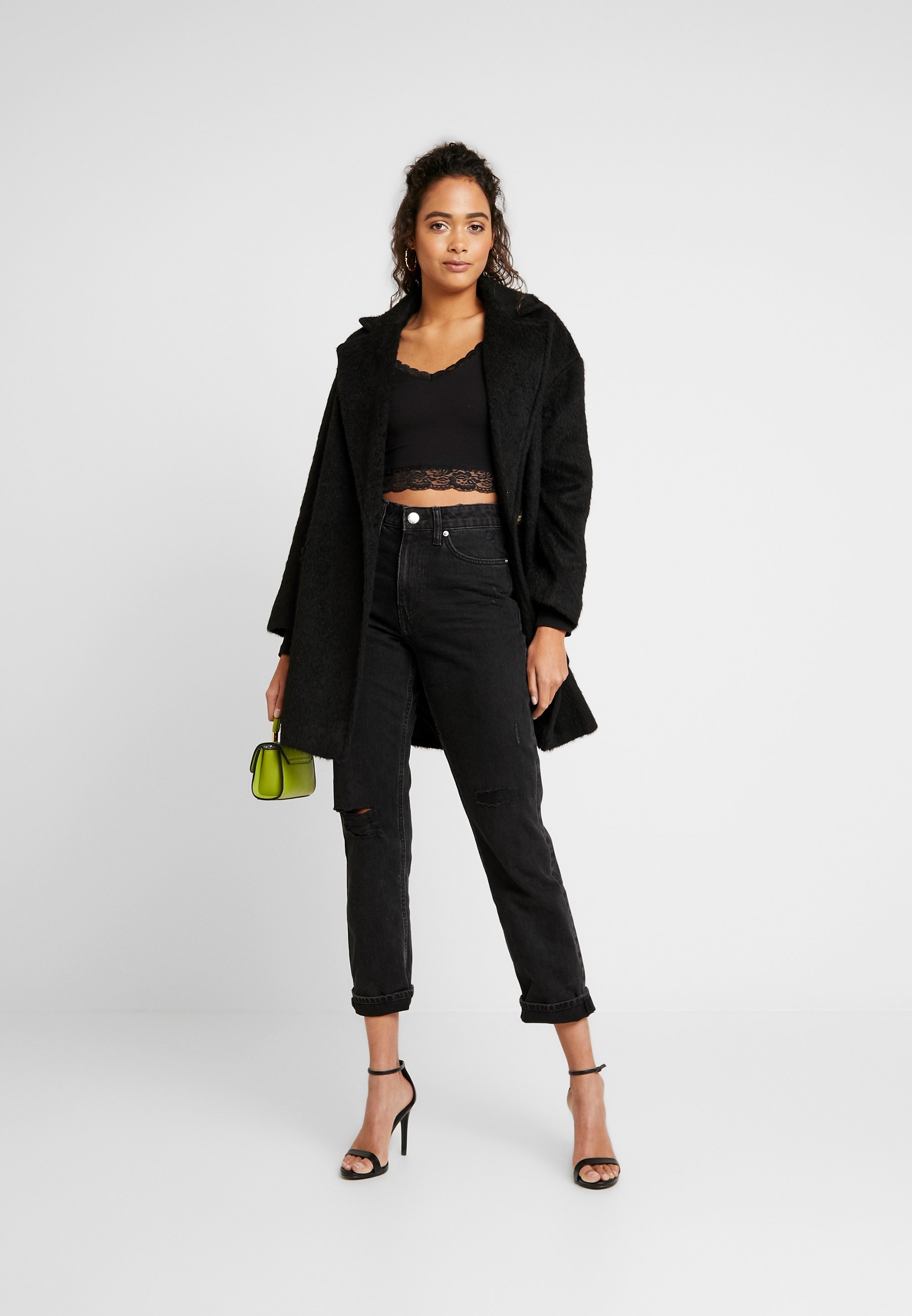 Long sleeved top