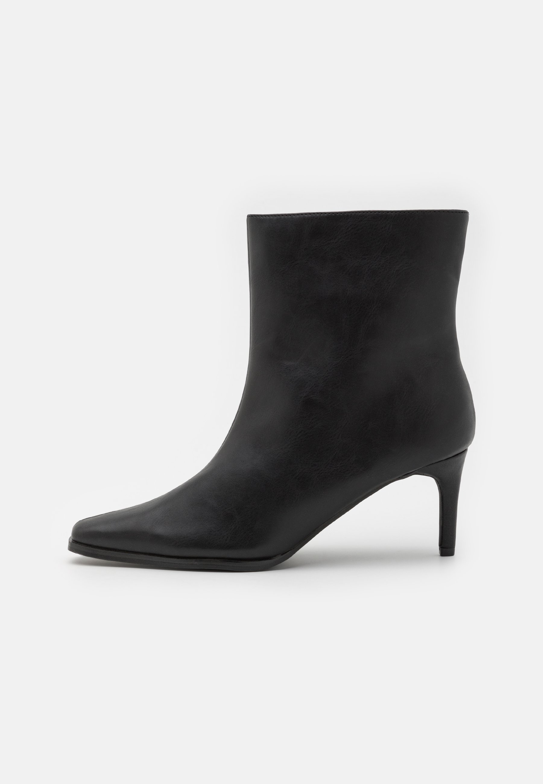Classic ankle boots