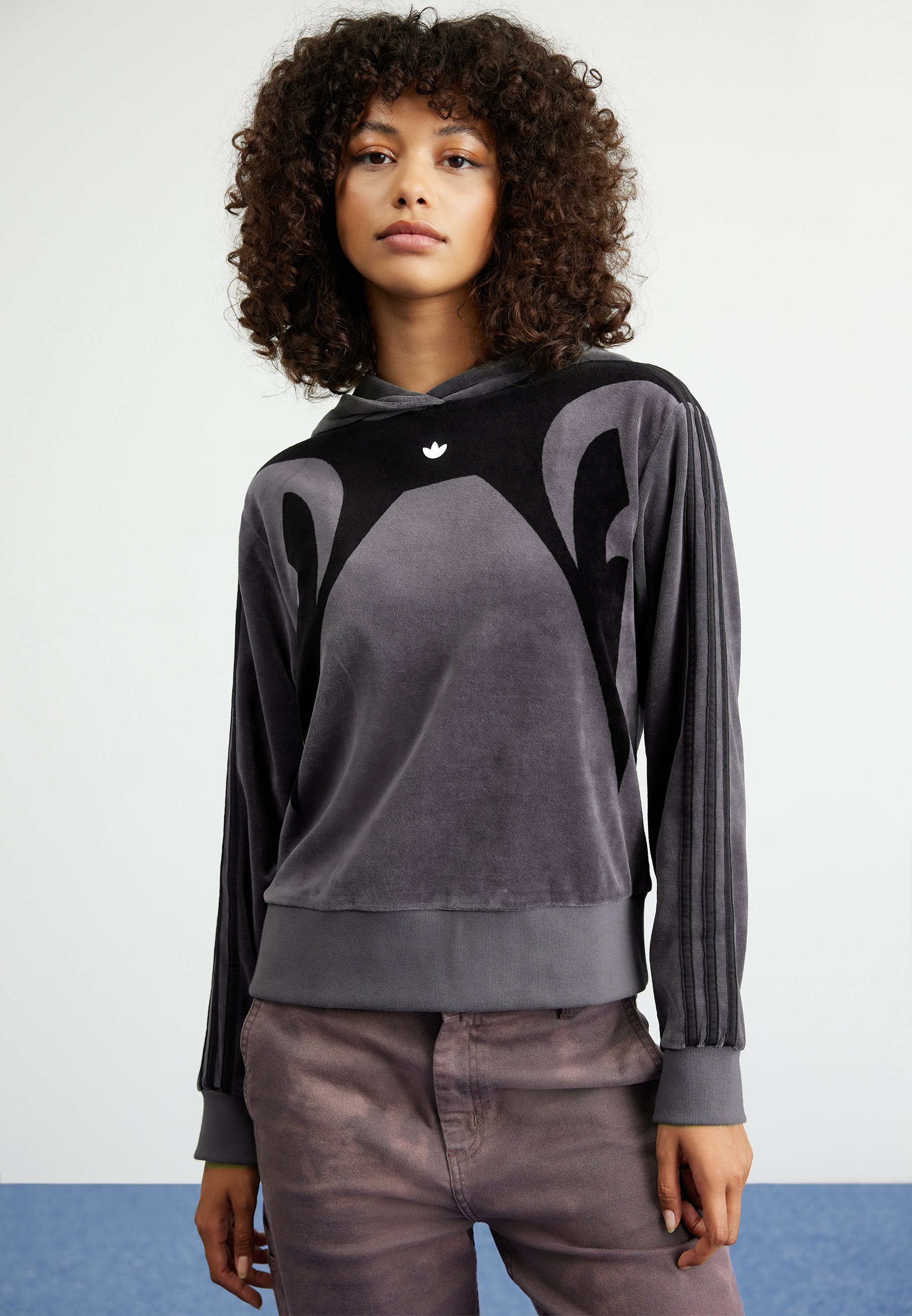 CUTLINE - Sweatshirt