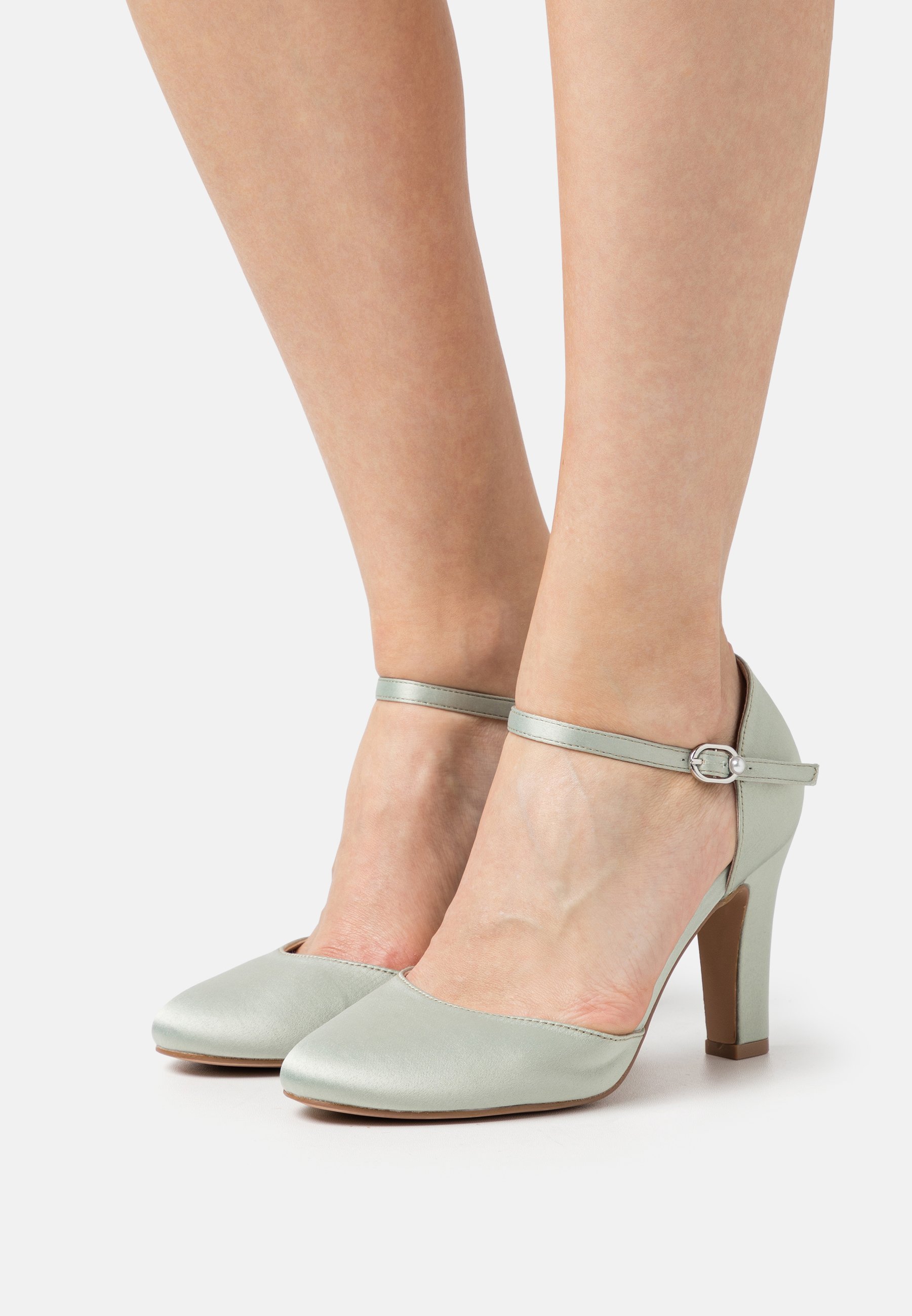 Classic heels