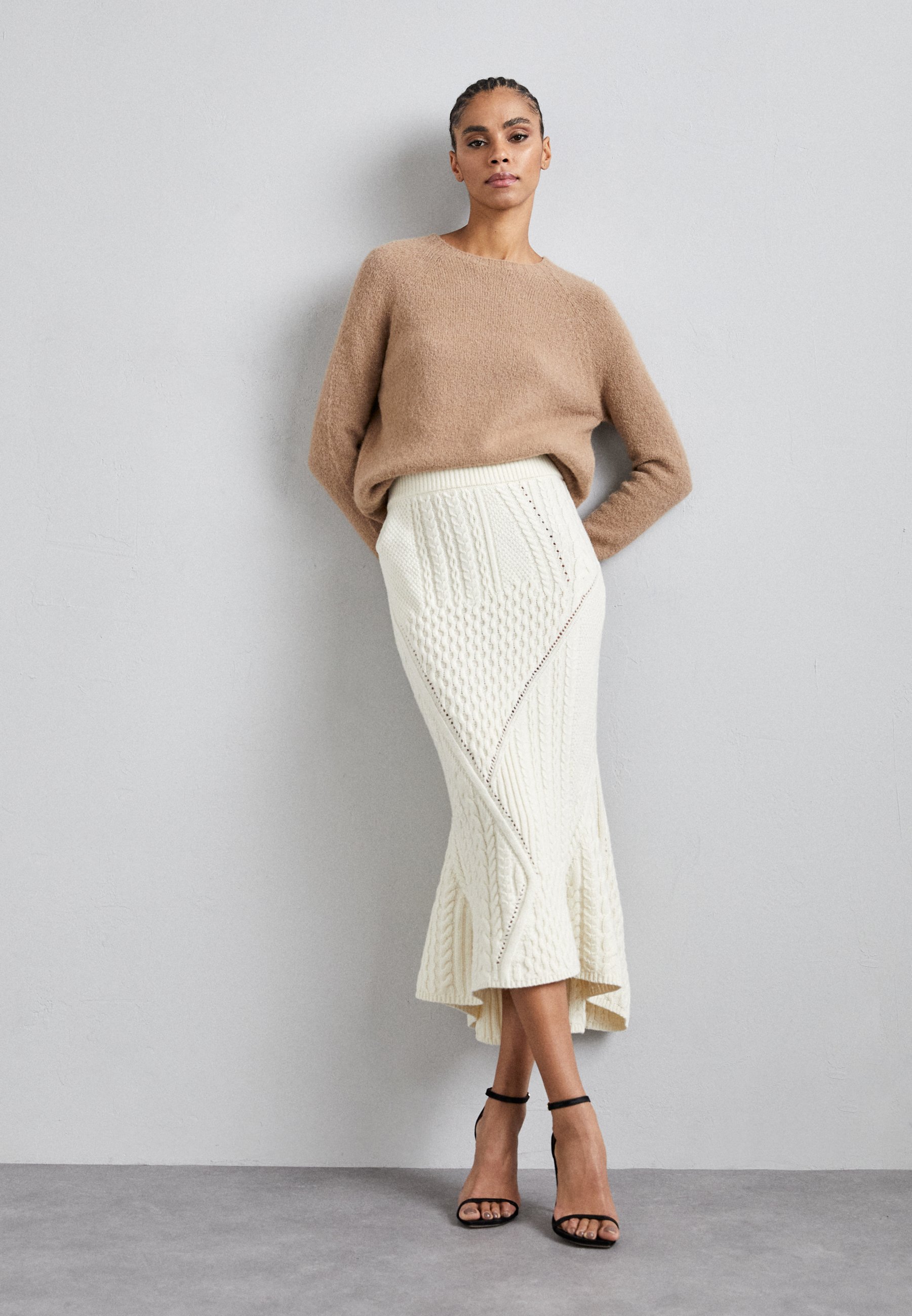 PATCHWORK CABLE KNIT FLARED SKIRT - Maxi skirt