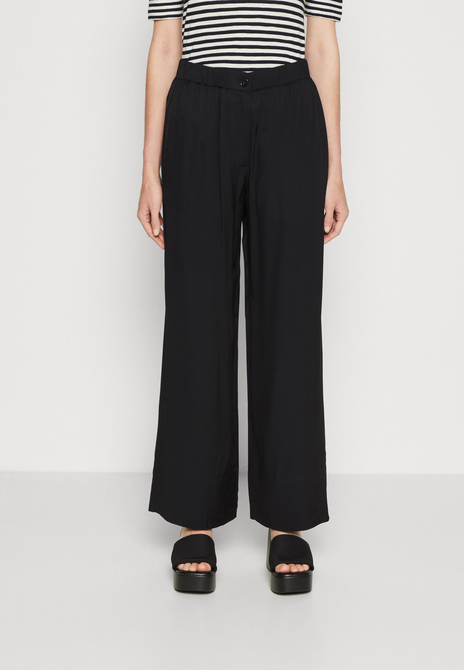 PANTS WIDE LEG ELASTIC WAISTBAND PATCH POCKET - Trousers