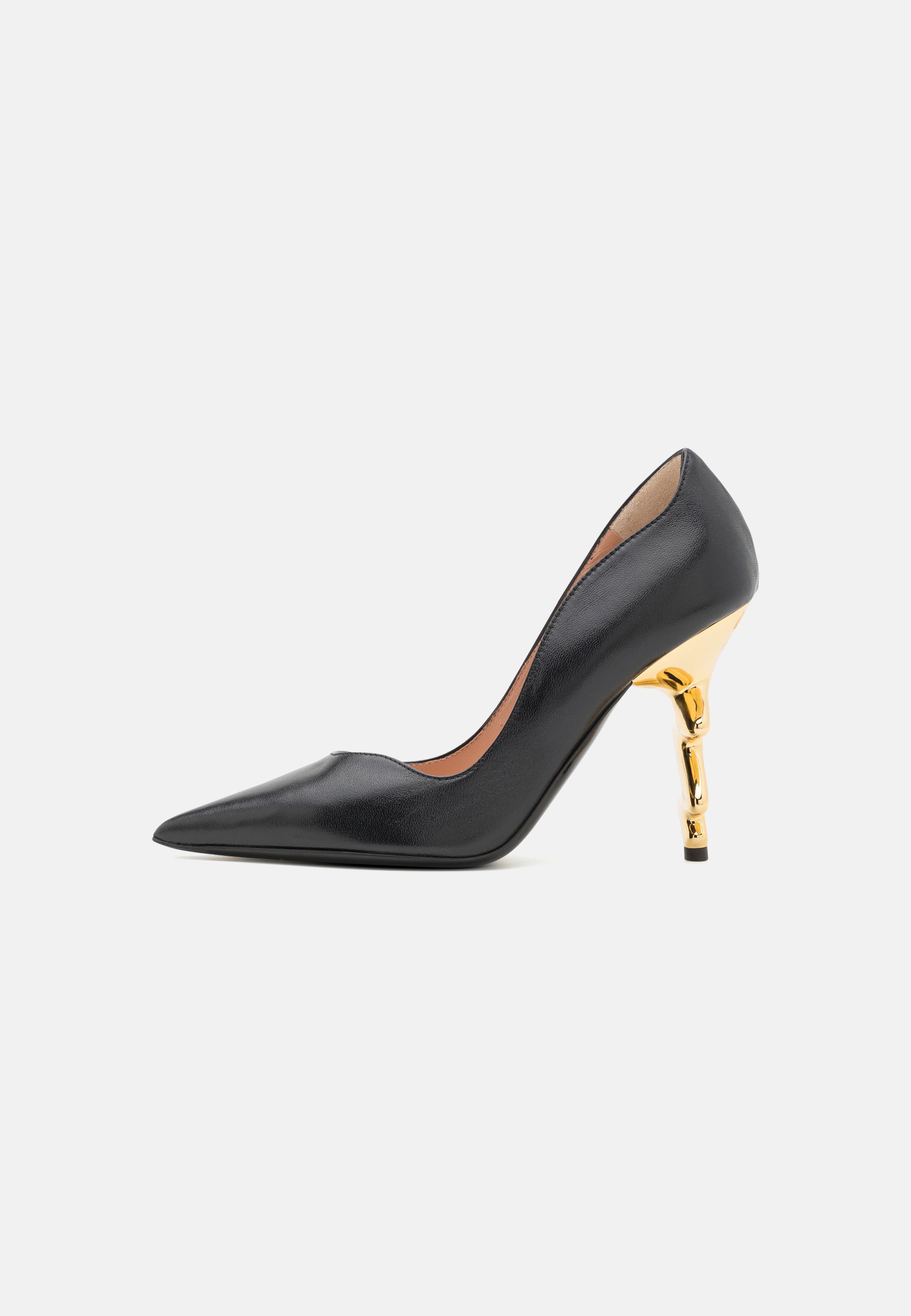 Classic heels