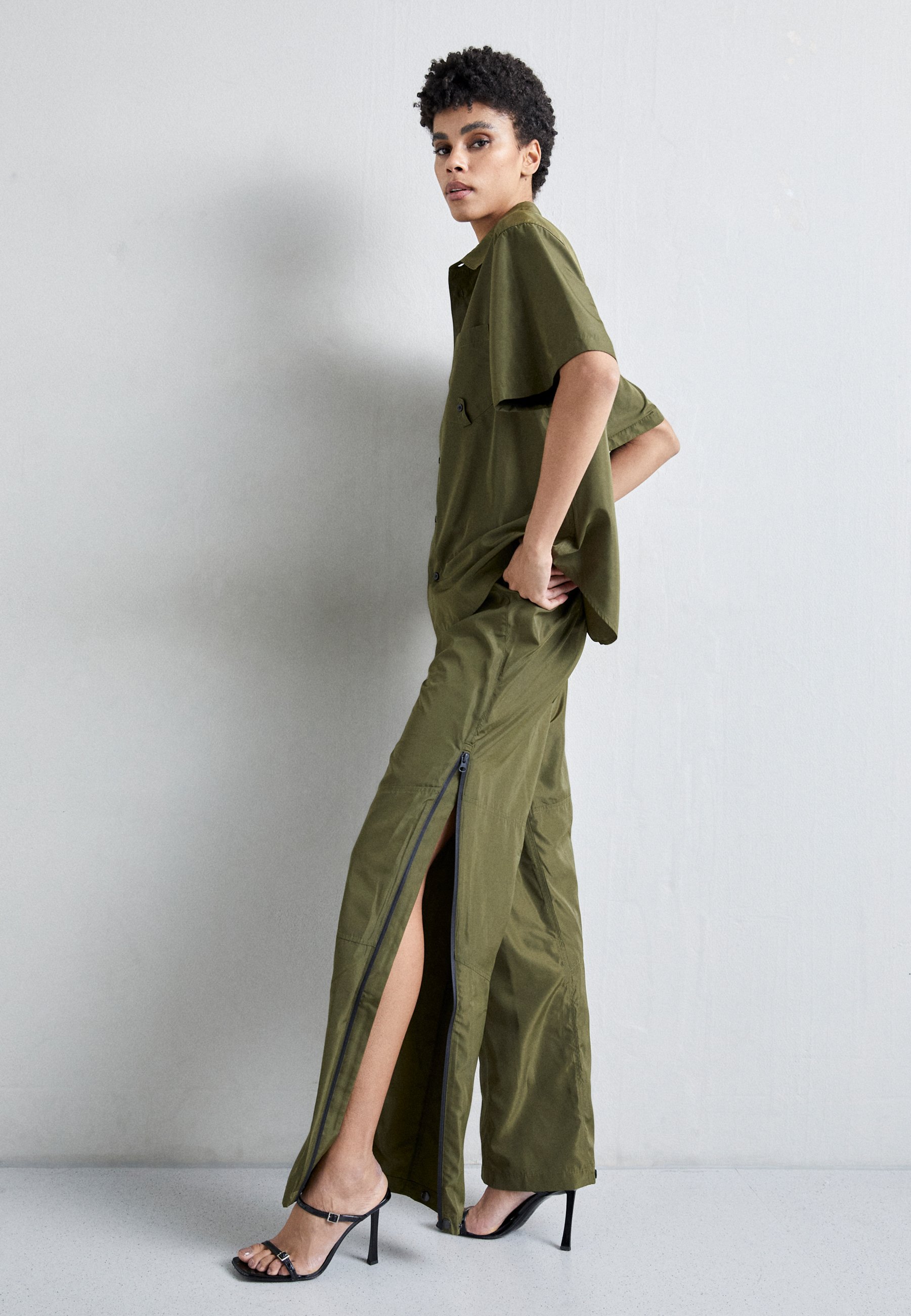 ZELDA TECH TROUSER - Trousers