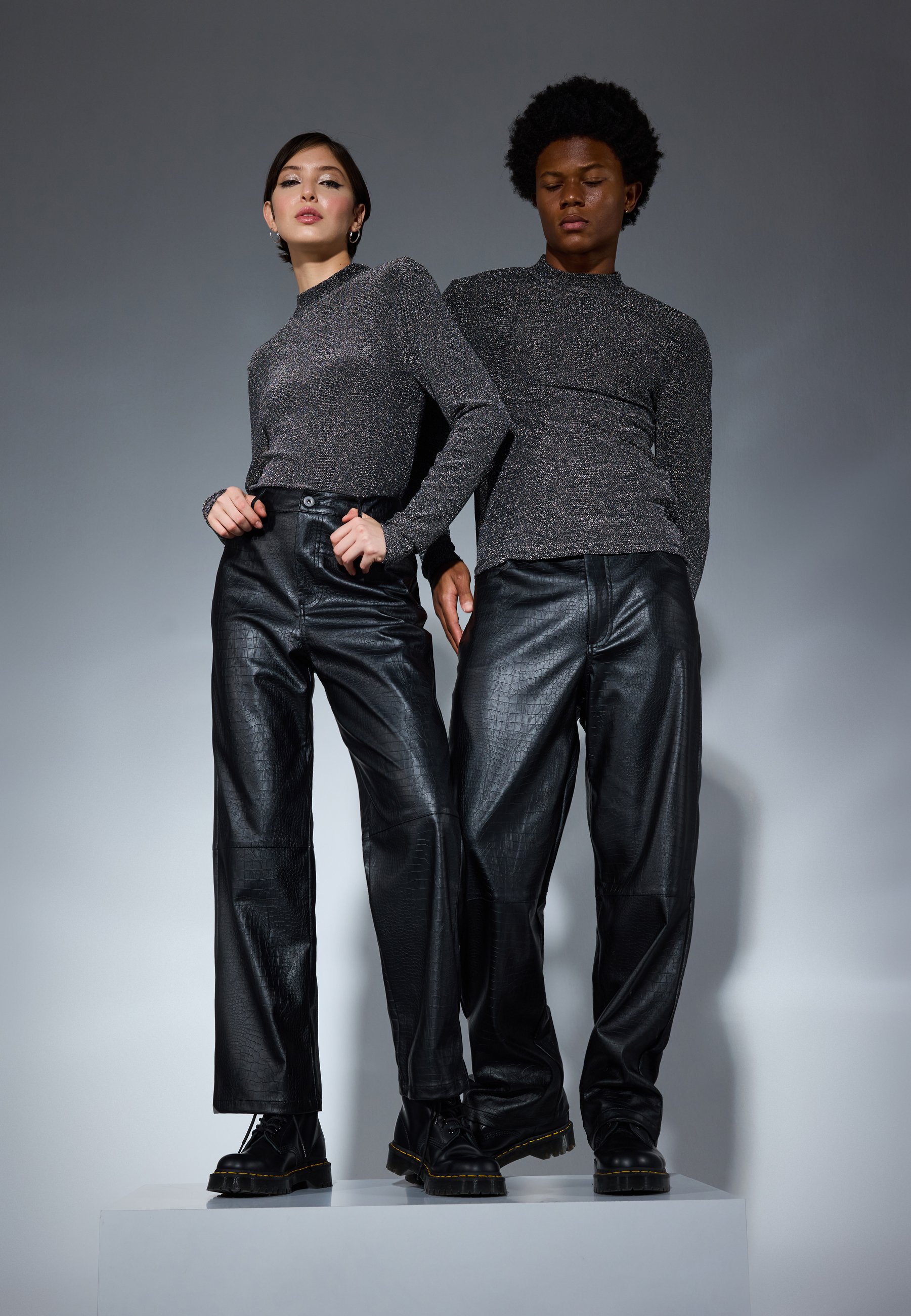 UNISEX - Trousers