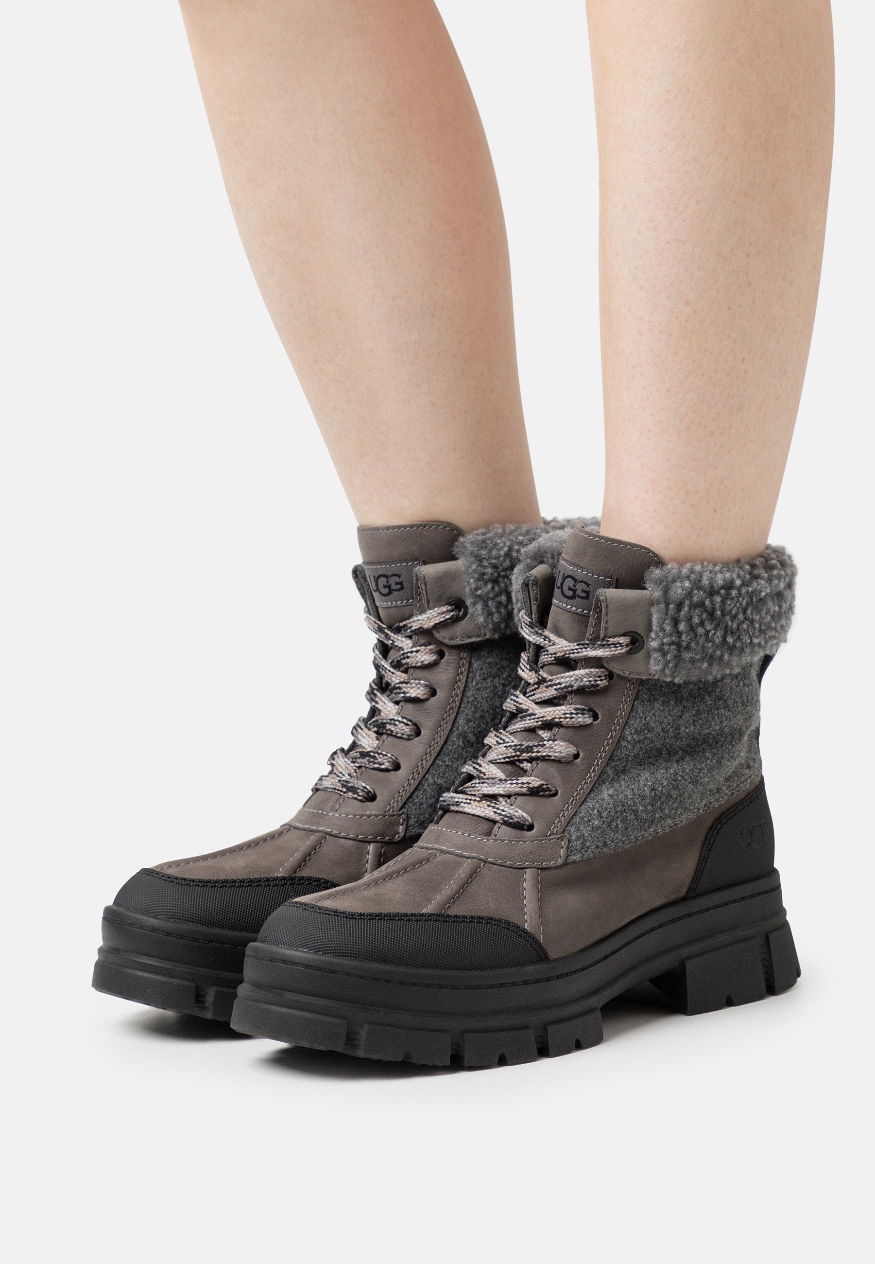 ASHTON ADDIE TIPPED - Winter boots