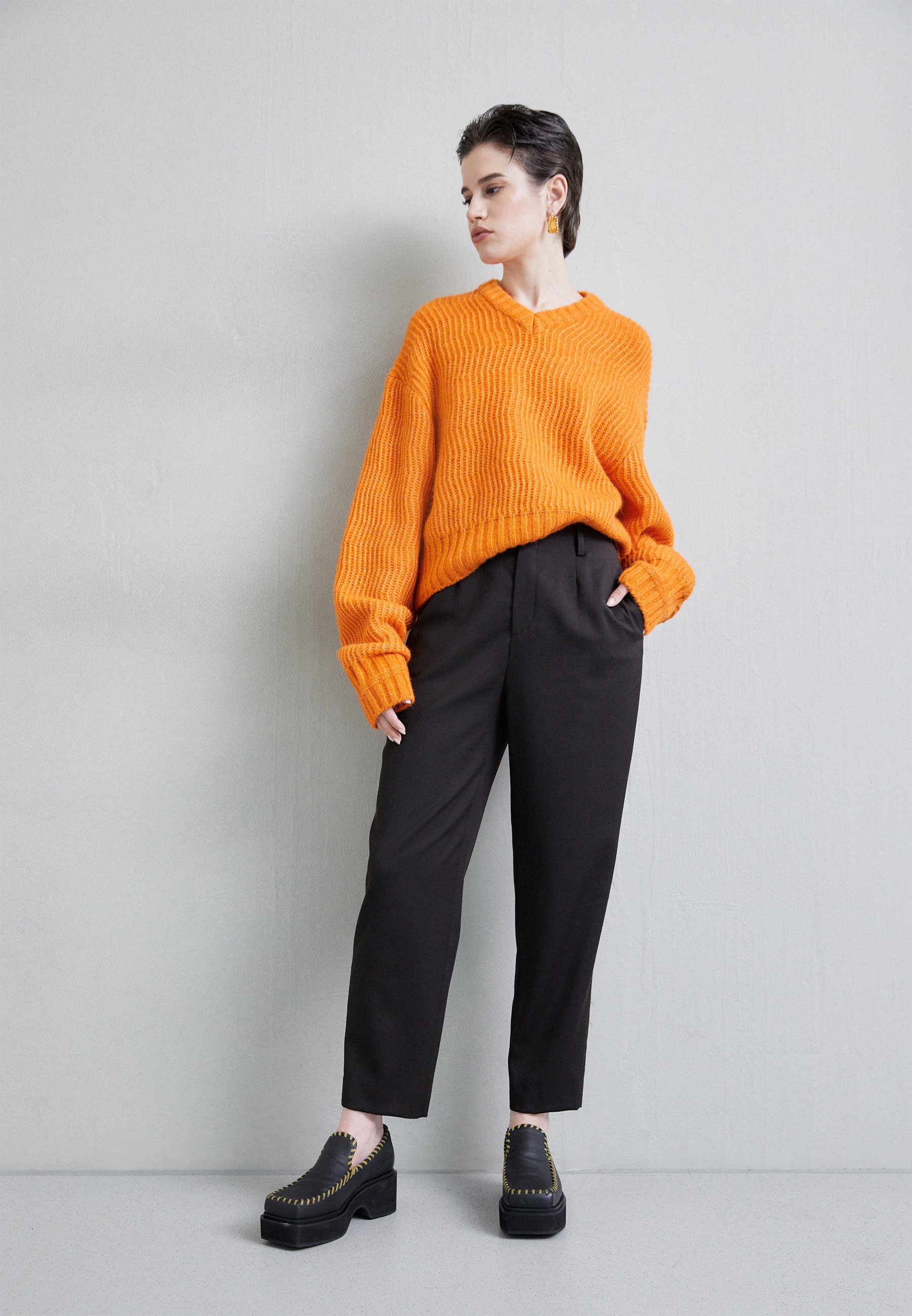 KARLIE - Trousers