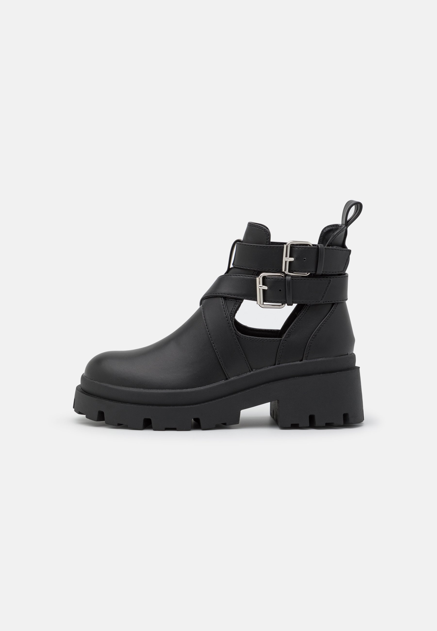 Platform ankle boots