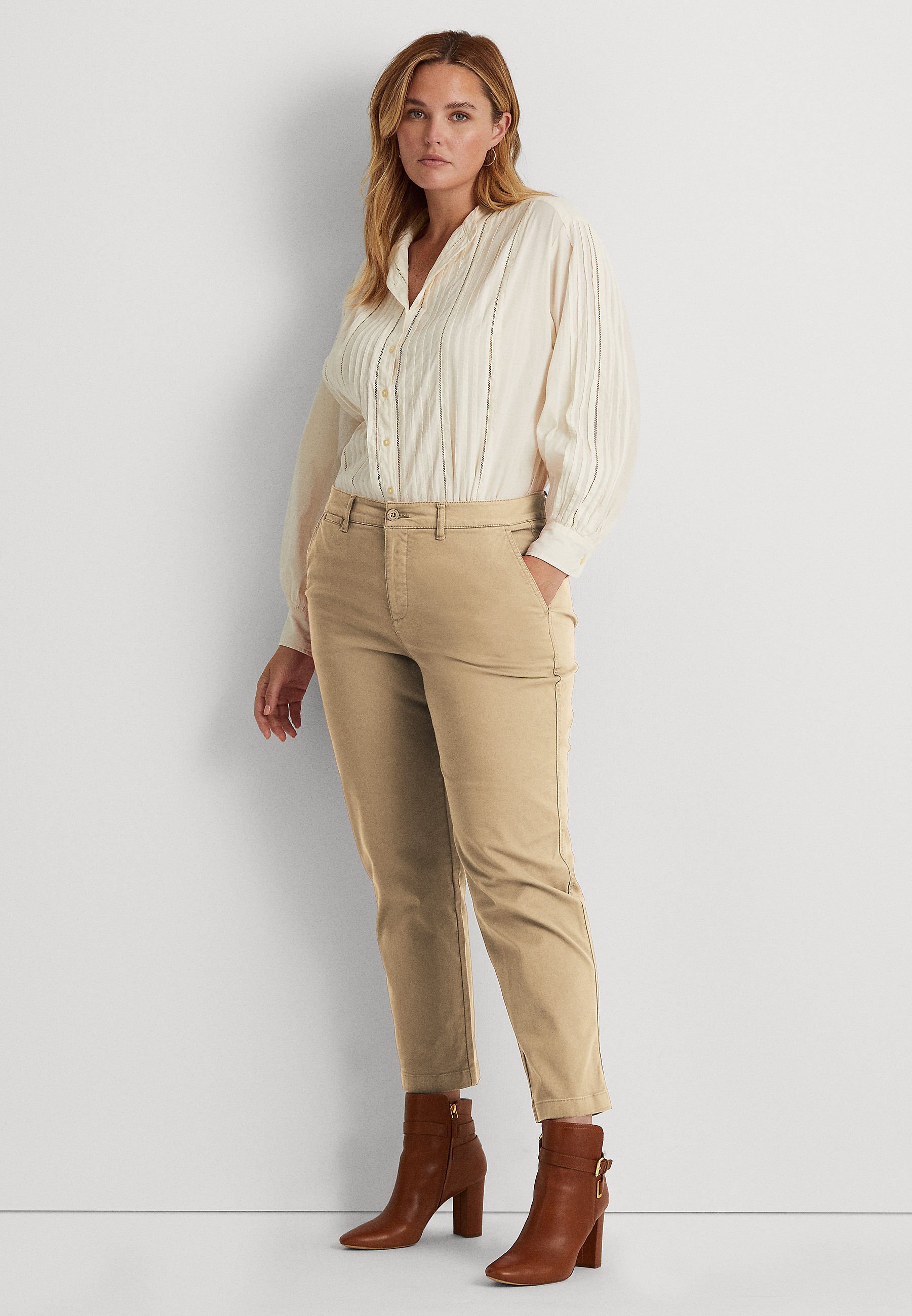 GABBY SLIM LEG PANT - Chinos