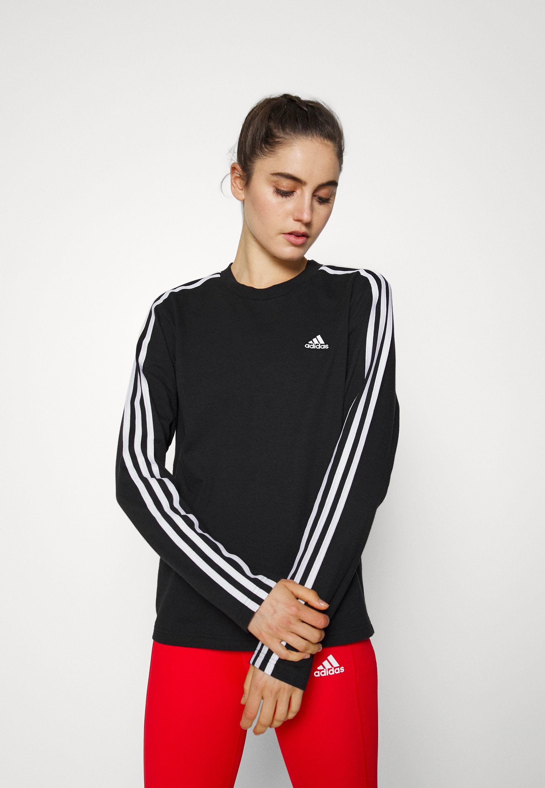 Long sleeved top