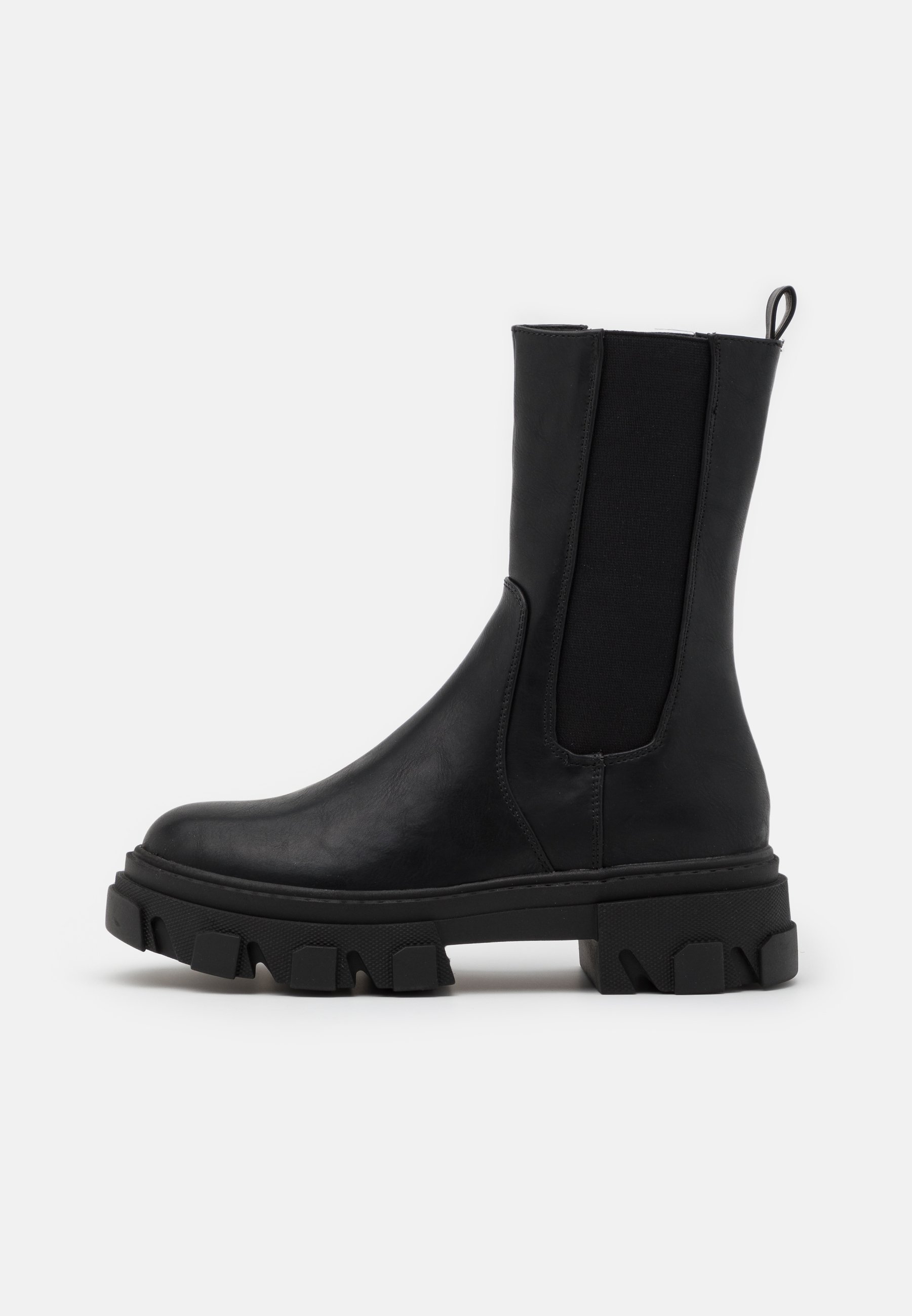 Platform ankle boots