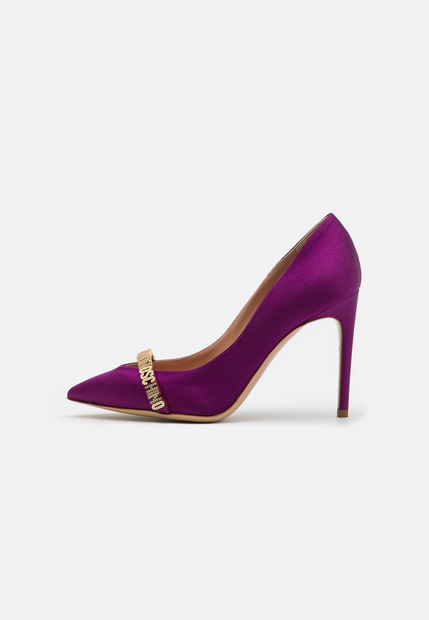Classic heels