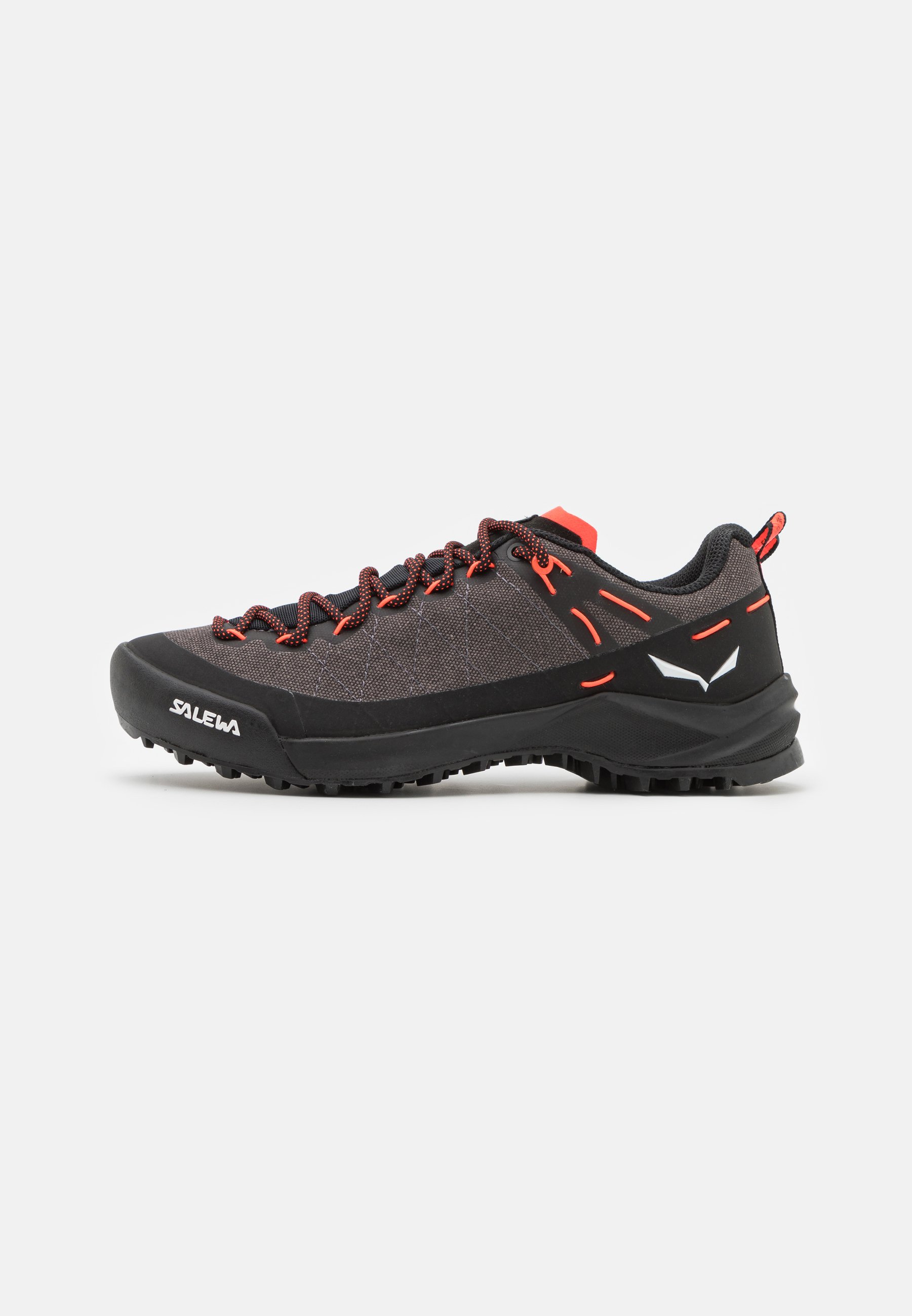 WILDFIRE- Hiking shoes