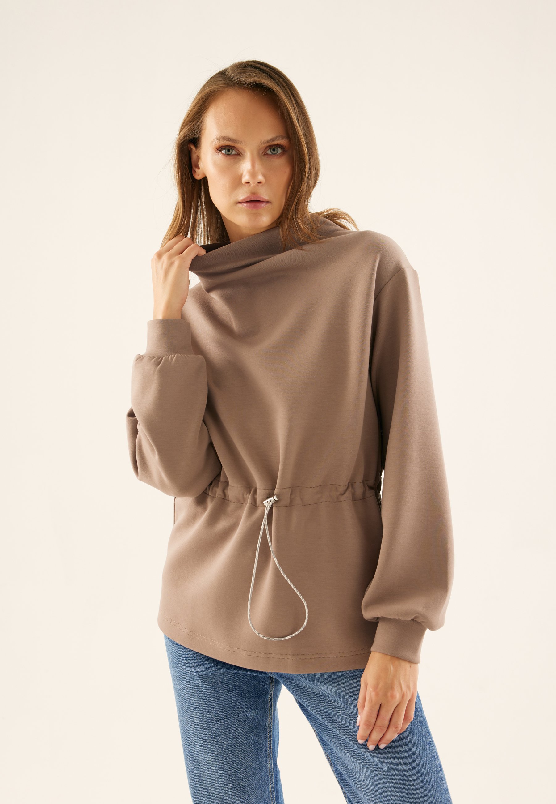 Long sleeved top