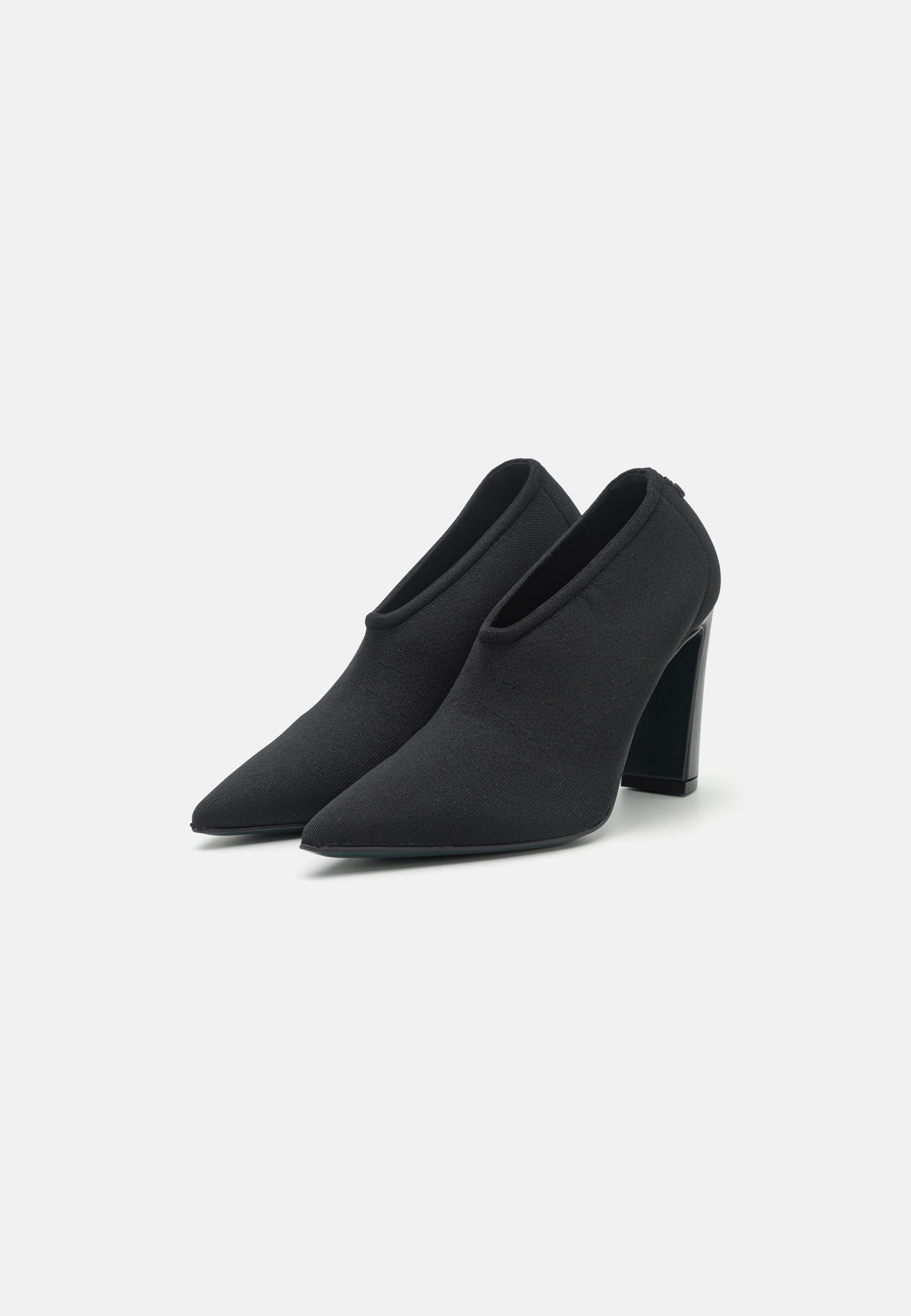 Classic heels