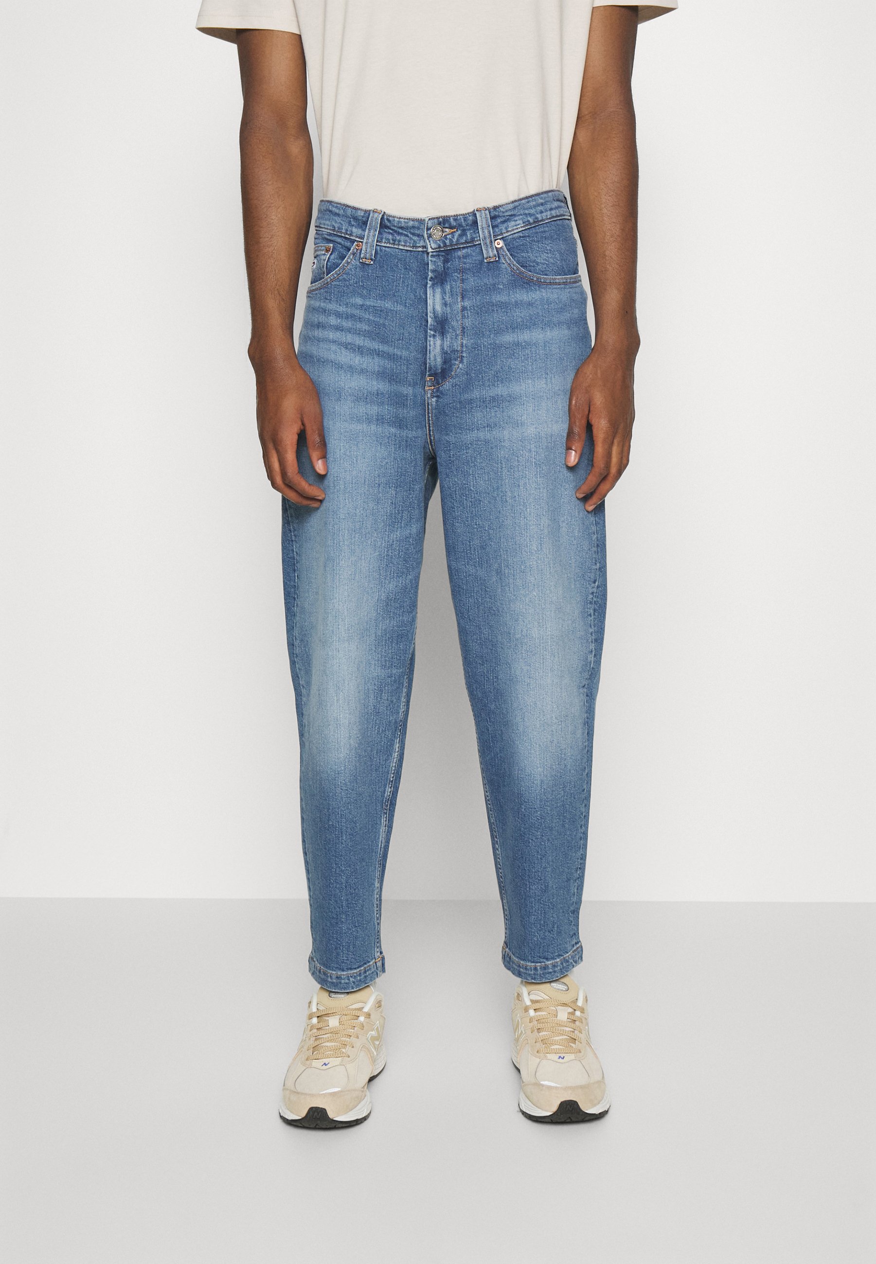 BAX LOOSE- Relaxed fit jeans